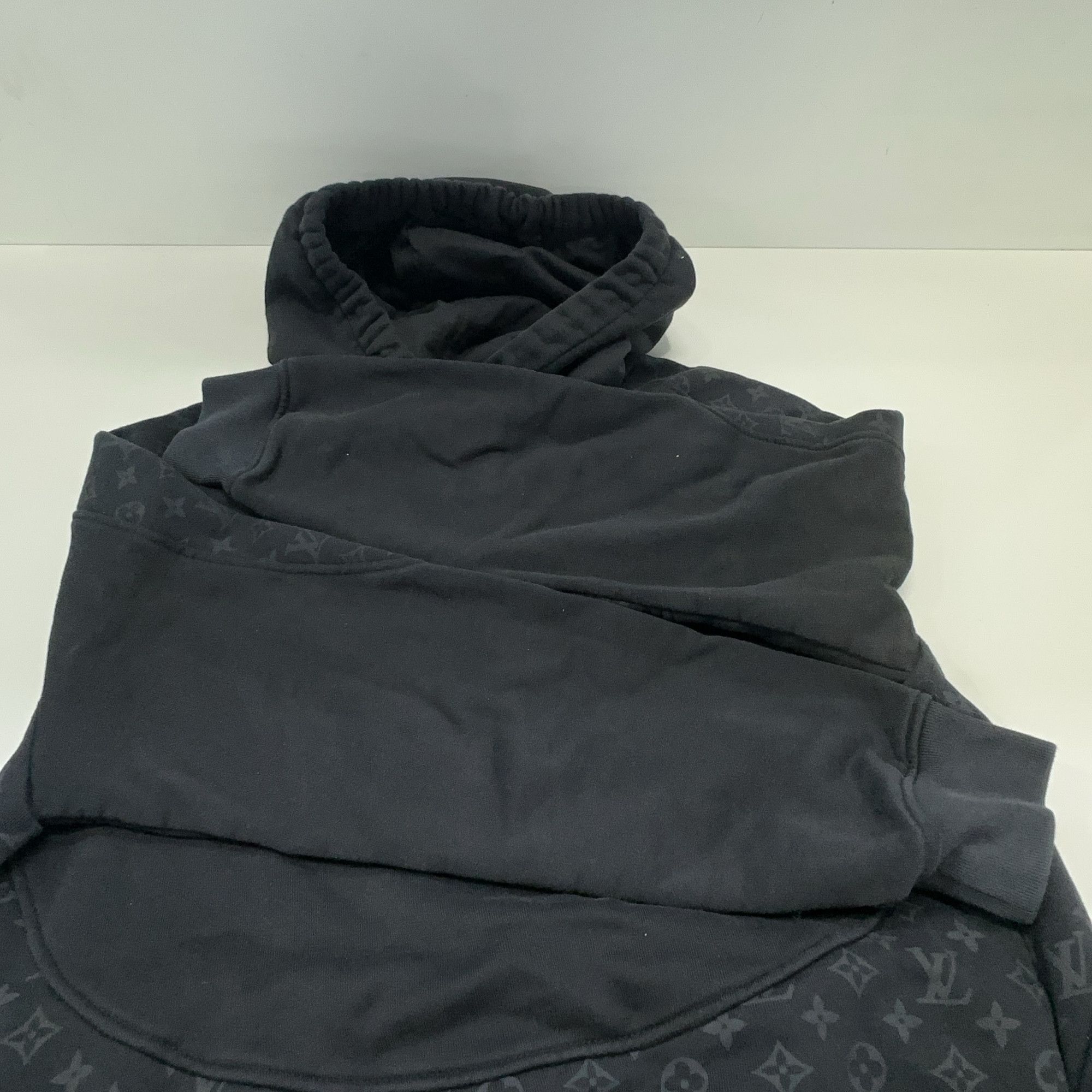 Louis Vuitton Louis Vuitton Monogram Circle Print Hoodie M Size US M / EU 48-50 / 2 - 10 Thumbnail