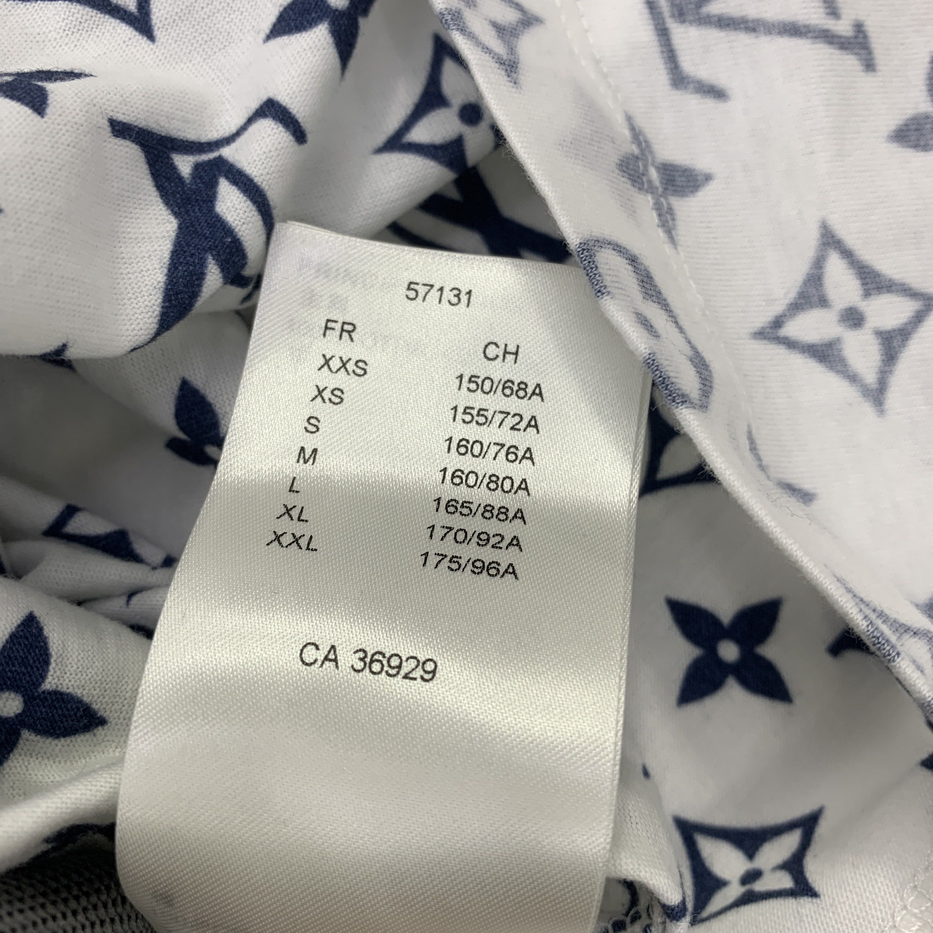 Louis Vuitton Louis Vuitton Chain Monogram T-Shirt M Size US M / EU 48-50 / 2 - 3 Thumbnail