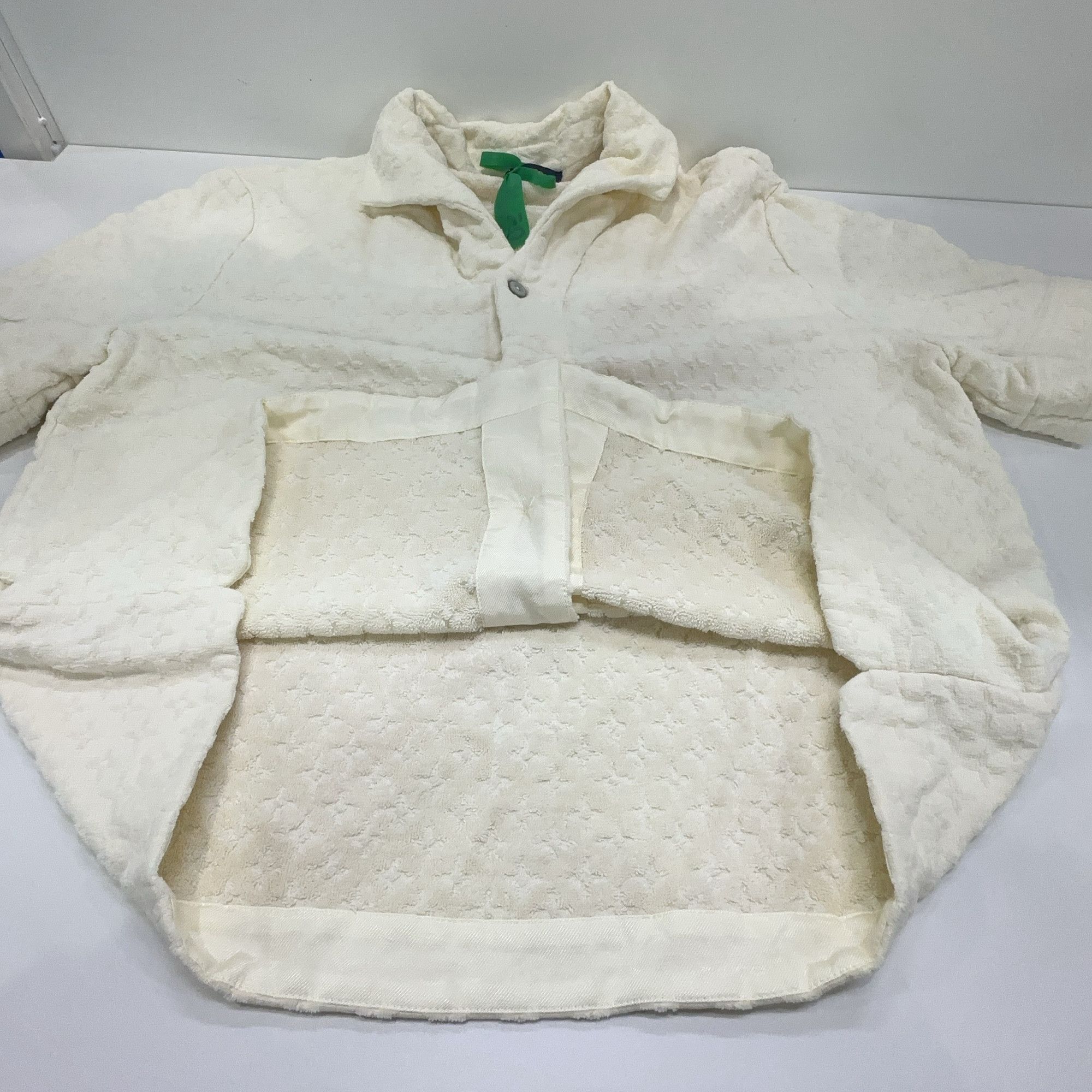 Louis Vuitton Louis Vuitton Terry Monogram Button Up Shirt US L Size US L / EU 52-54 / 3 - 8 Thumbnail
