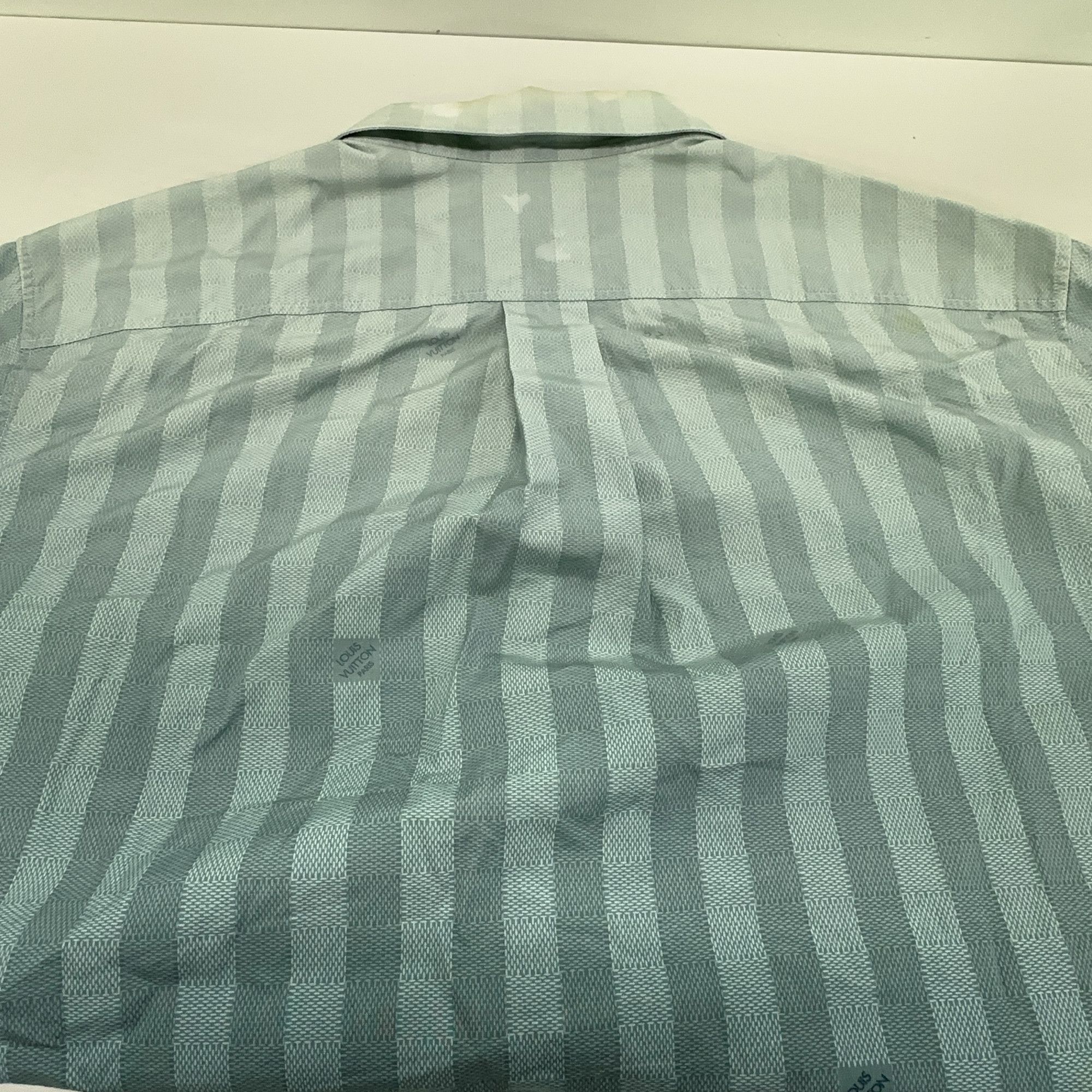 Louis Vuitton Louis Vuitton Gradient Striped Long Sleeve Shirt XL Size US XL / EU 56 / 4 - 12 Thumbnail