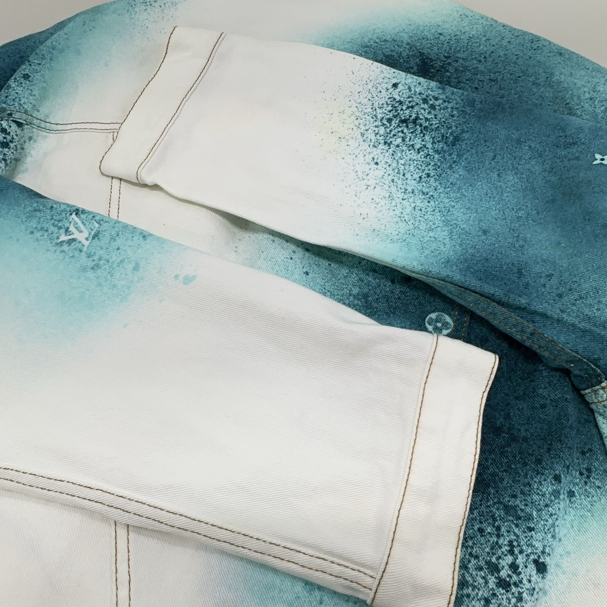 Louis Vuitton Louis Vuitton Spray Paint Denim Jacket 48 Size US M / EU 48-50 / 2 - 9 Thumbnail