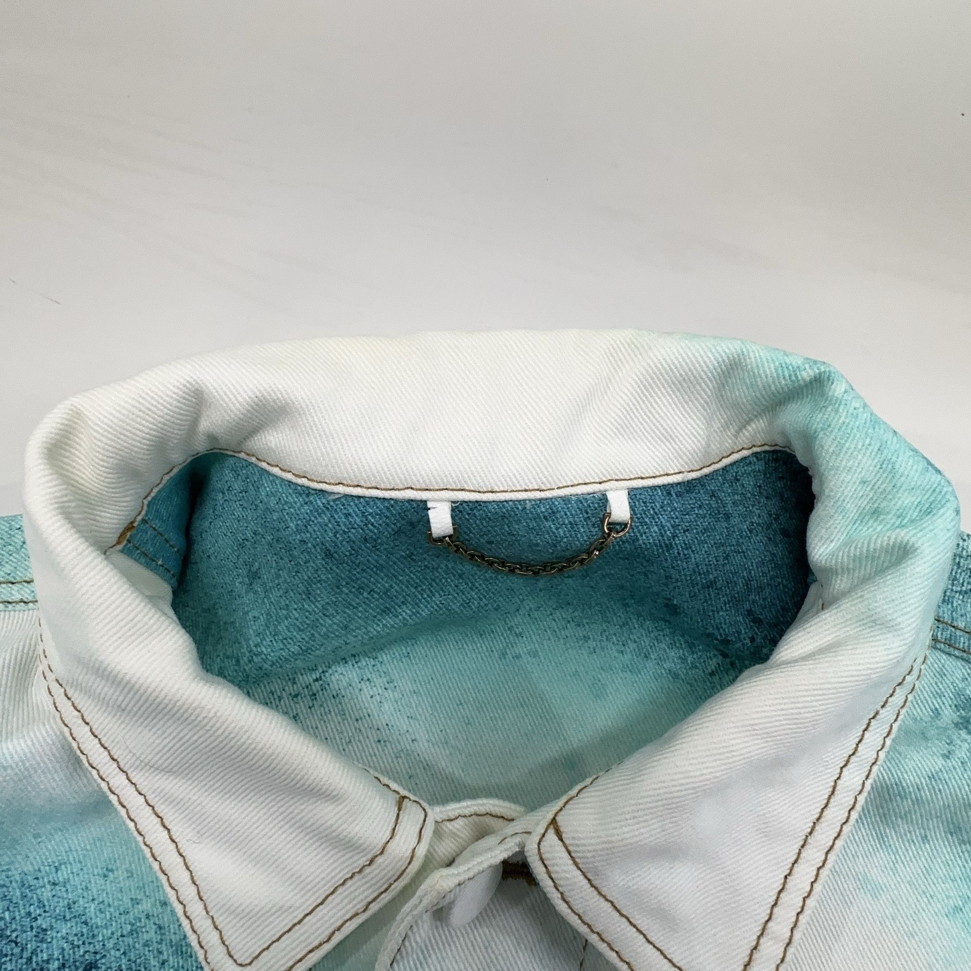 Louis Vuitton Louis Vuitton Spray Paint Denim Jacket 48 Size US M / EU 48-50 / 2 - 5 Thumbnail