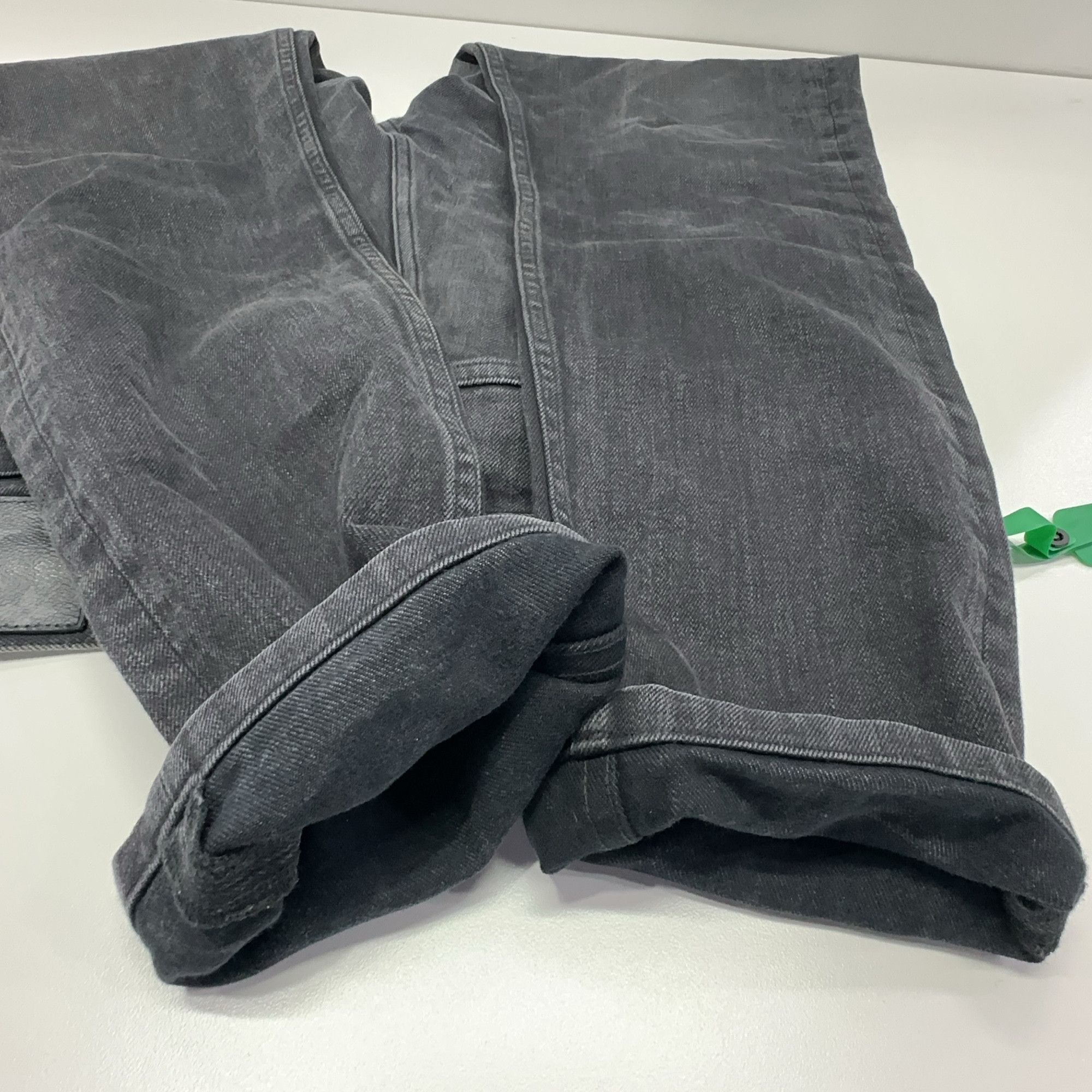 Louis Vuitton Louis Vuitton Slim Stretch Denim Jeans 34 Size US 34 / EU 50 - 7 Thumbnail