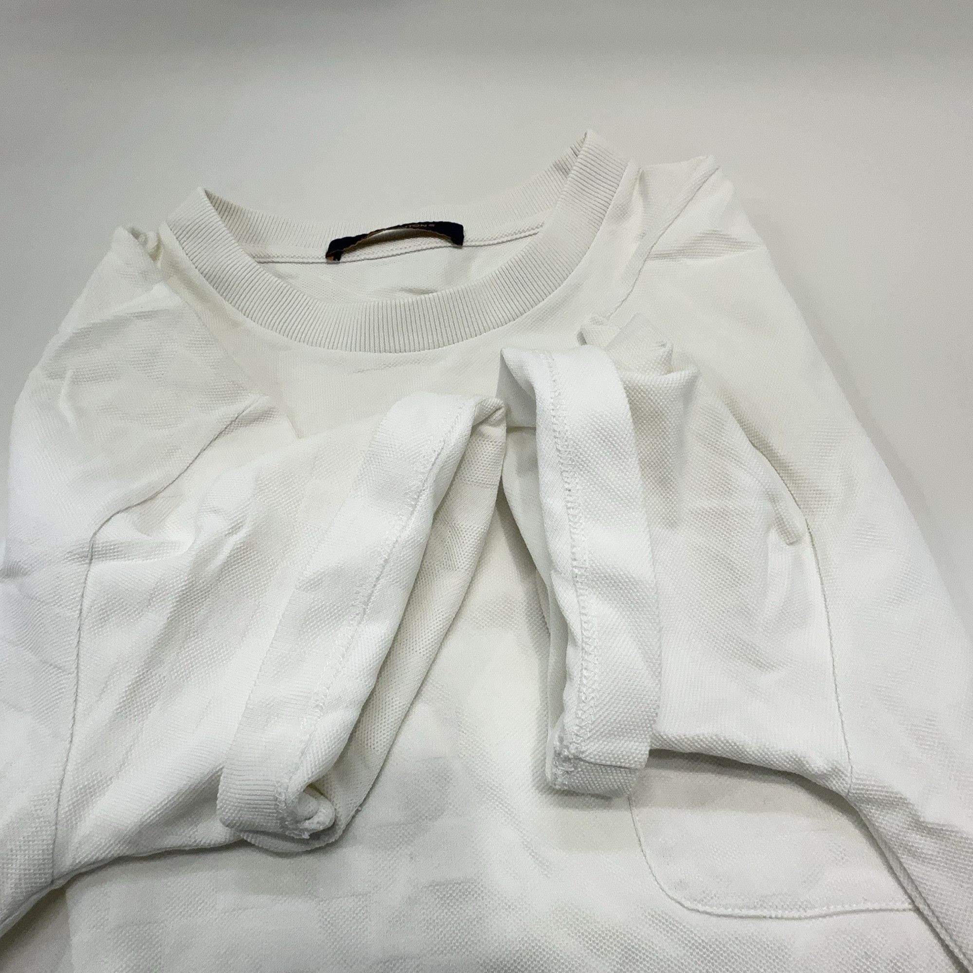 Louis Vuitton Louis Vuitton Pocket White T-Shirt M Size US M / EU 48-50 / 2 - 7 Thumbnail