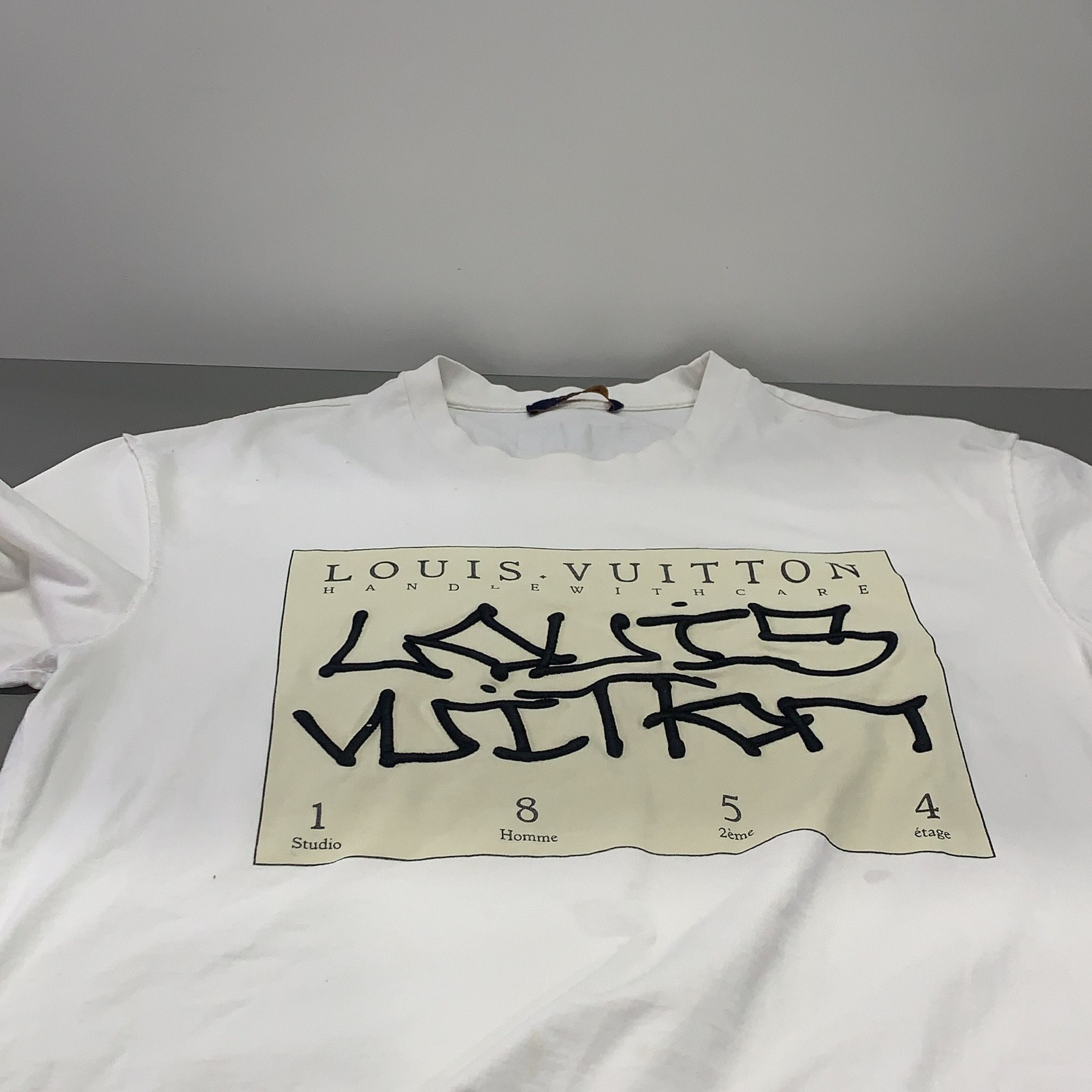 Louis Vuitton Louis Vuitton Graffiti Box Logo T-Shirt XL Size US XL / EU 56 / 4 - 7 Thumbnail