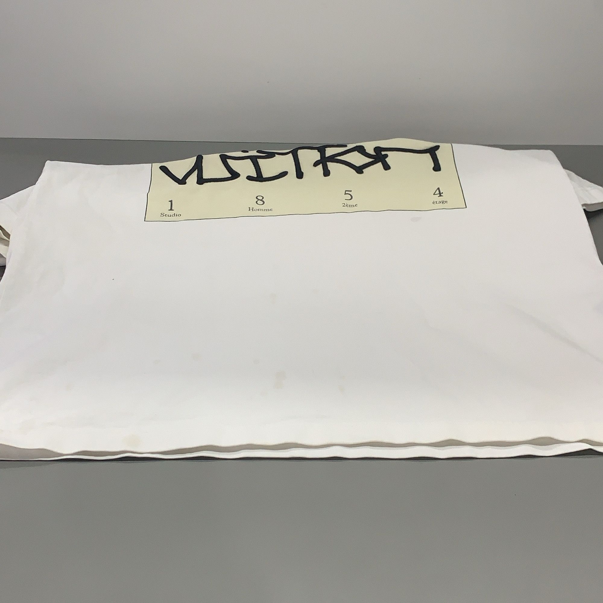 Louis Vuitton Louis Vuitton Graffiti Box Logo T-Shirt XL Size US XL / EU 56 / 4 - 8 Thumbnail