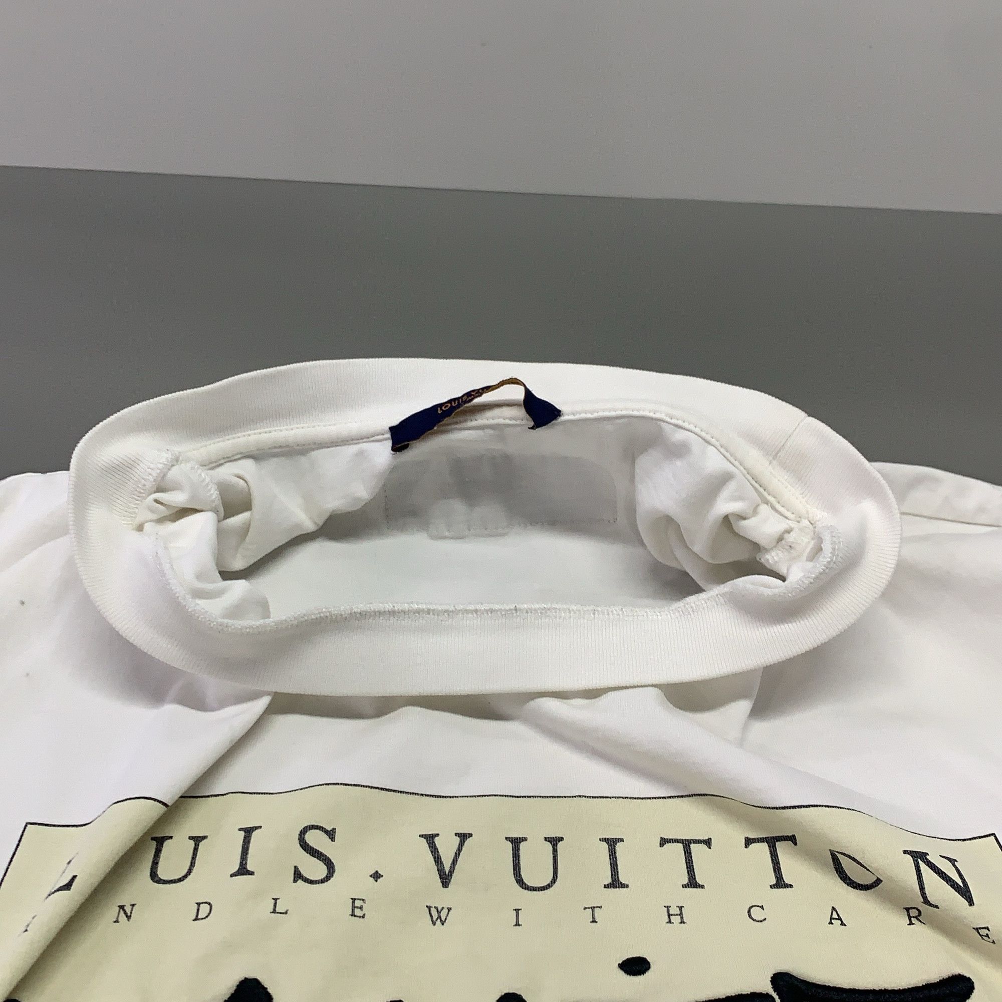Louis Vuitton Louis Vuitton Graffiti Box Logo T-Shirt XL Size US XL / EU 56 / 4 - 5 Thumbnail
