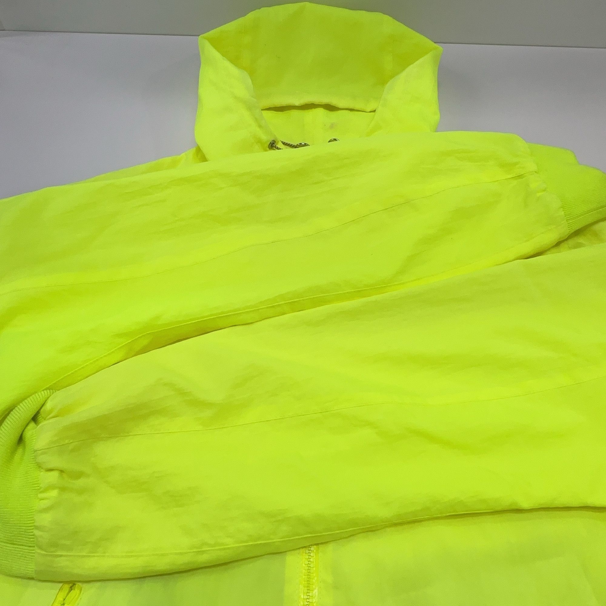 Louis Vuitton Louis Vuitton Neon Yellow Hooded Jacket 52 Size US L / EU 52-54 / 3 - 8 Thumbnail