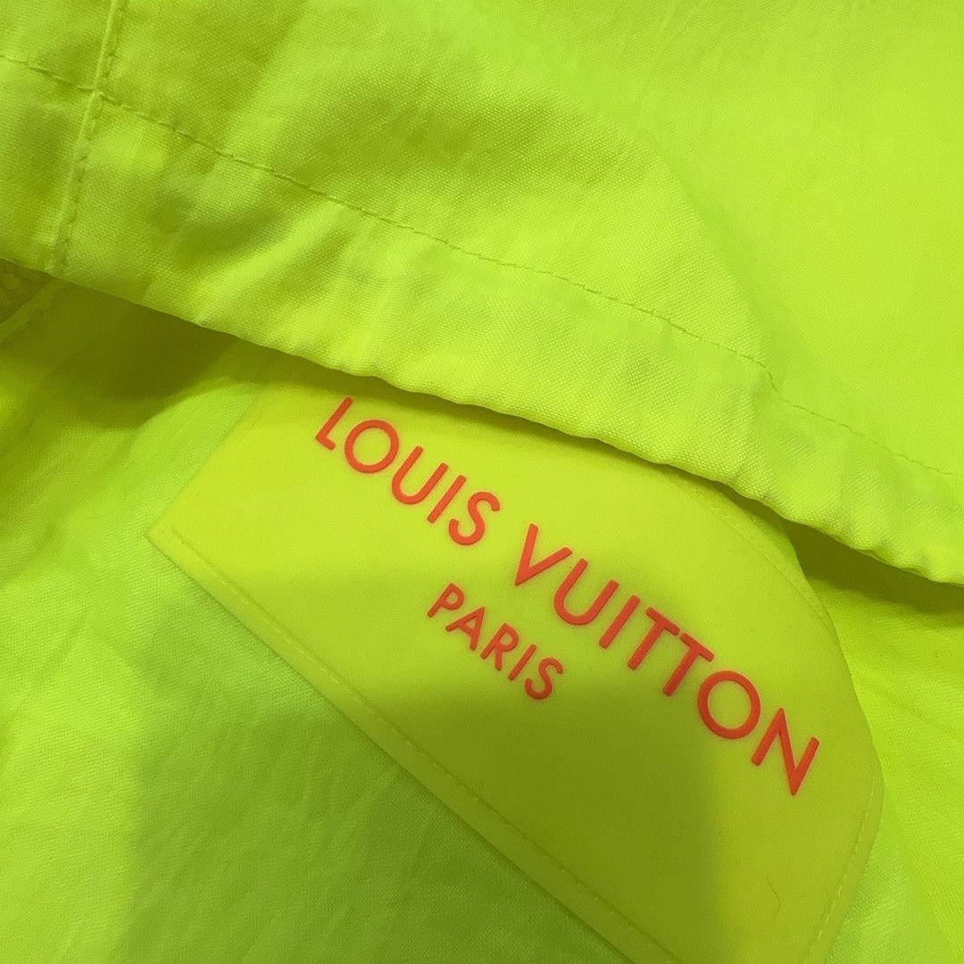 Louis Vuitton Louis Vuitton Neon Yellow Hooded Jacket 52 Size US L / EU 52-54 / 3 - 4 Thumbnail