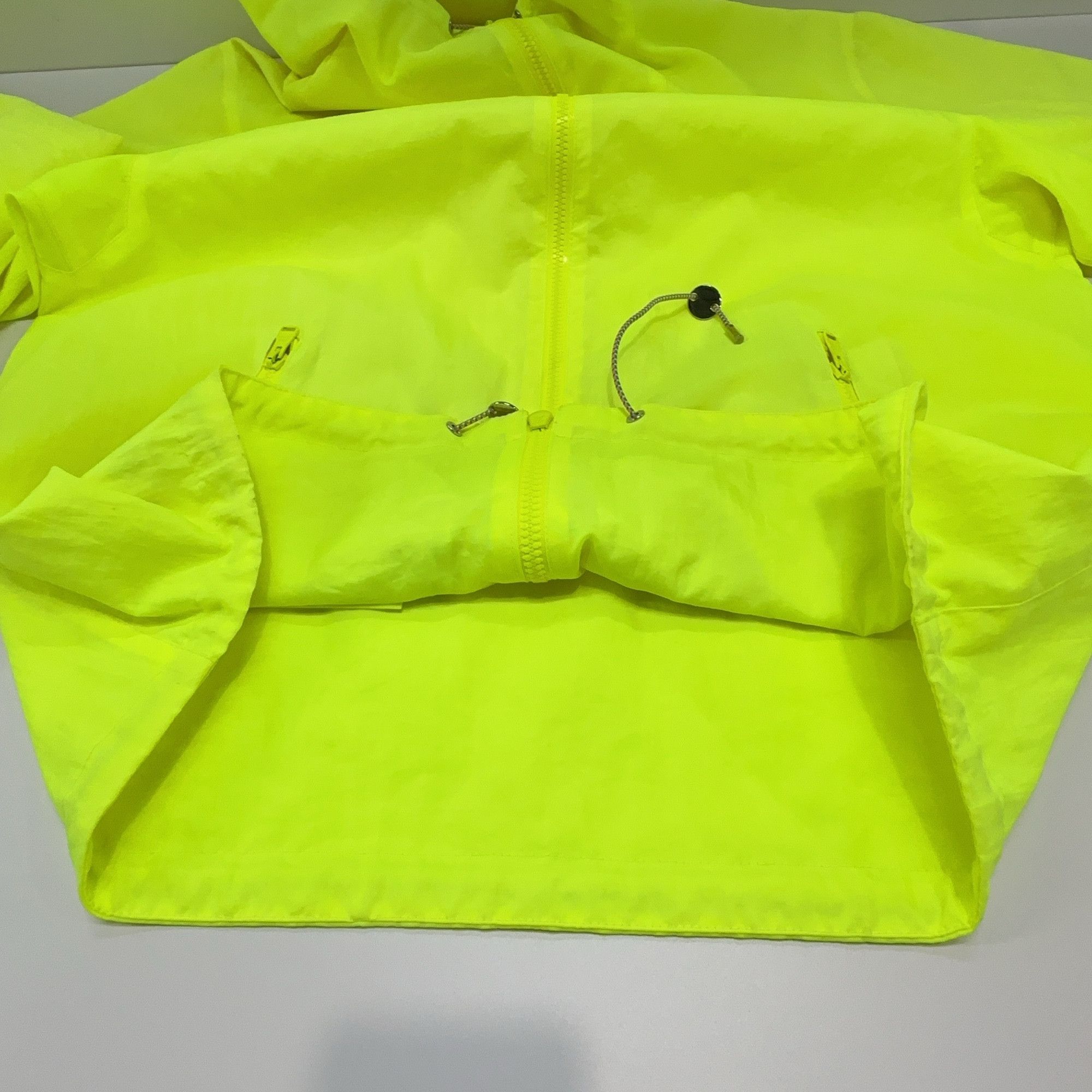 Louis Vuitton Louis Vuitton Neon Yellow Hooded Jacket 52 Size US L / EU 52-54 / 3 - 12 Thumbnail