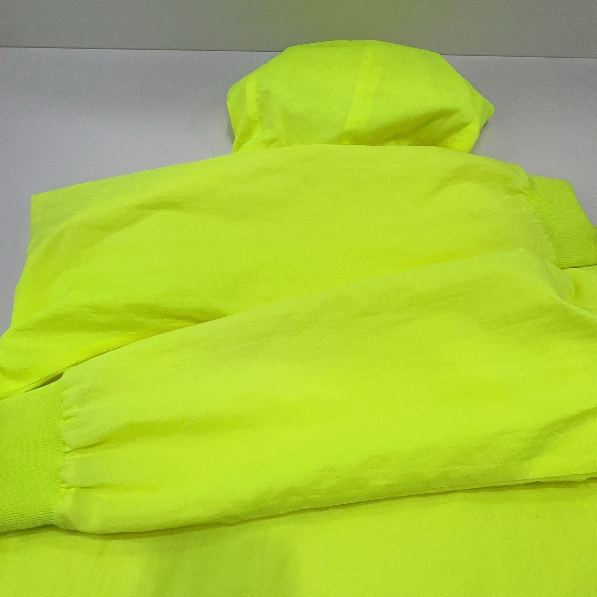 Louis Vuitton Louis Vuitton Neon Yellow Hooded Jacket 52 Size US L / EU 52-54 / 3 - 14 Thumbnail