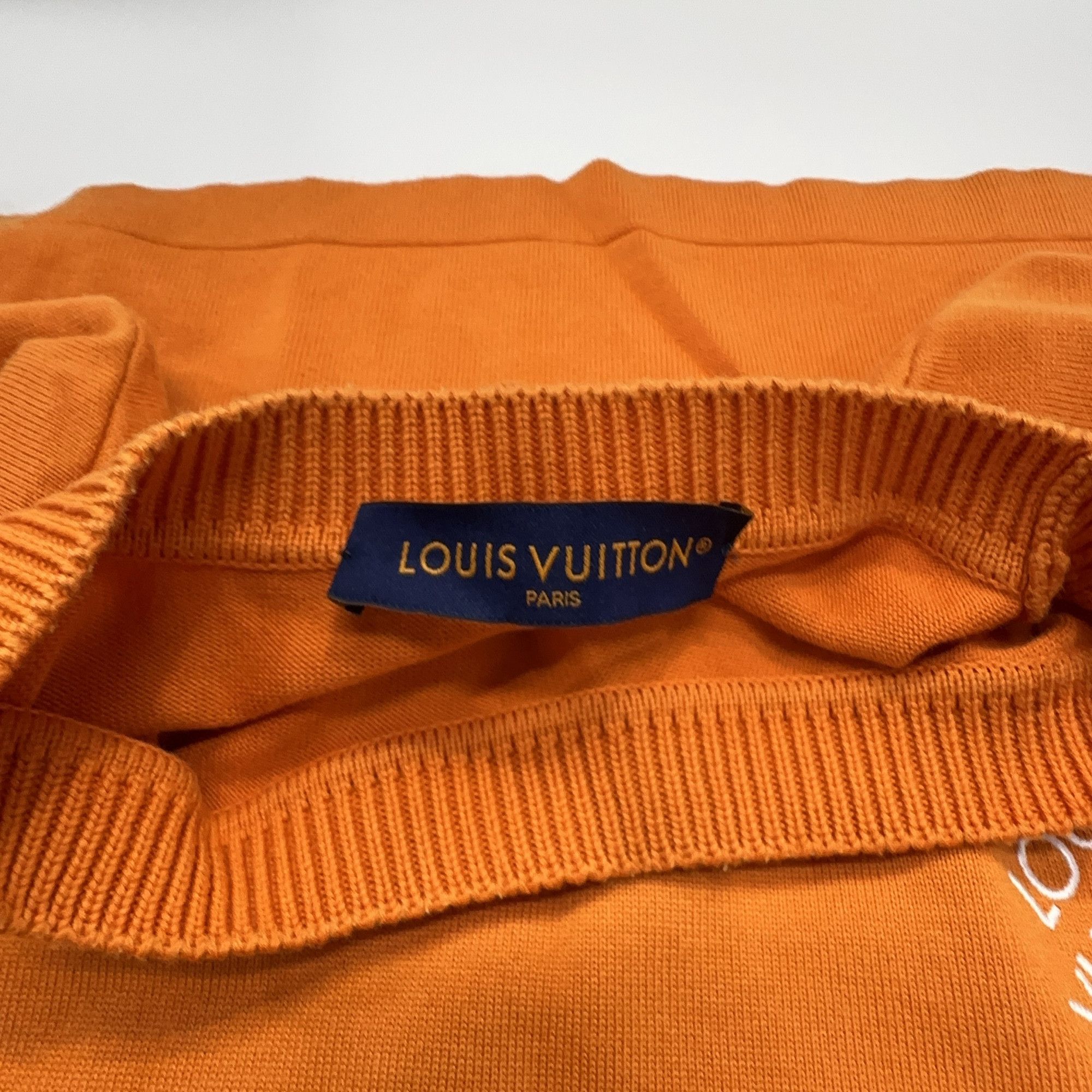 Louis Vuitton Louis Vuitton Logo Knit T-Shirt Size L Size US L / EU 52-54 / 3 - 6 Thumbnail