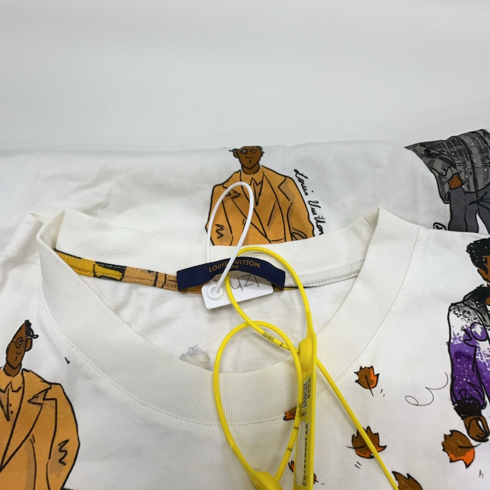 Louis Vuitton Louis Vuitton New Walkers Print T-Shirt L Size US L / EU 52-54 / 3 - 5 Thumbnail