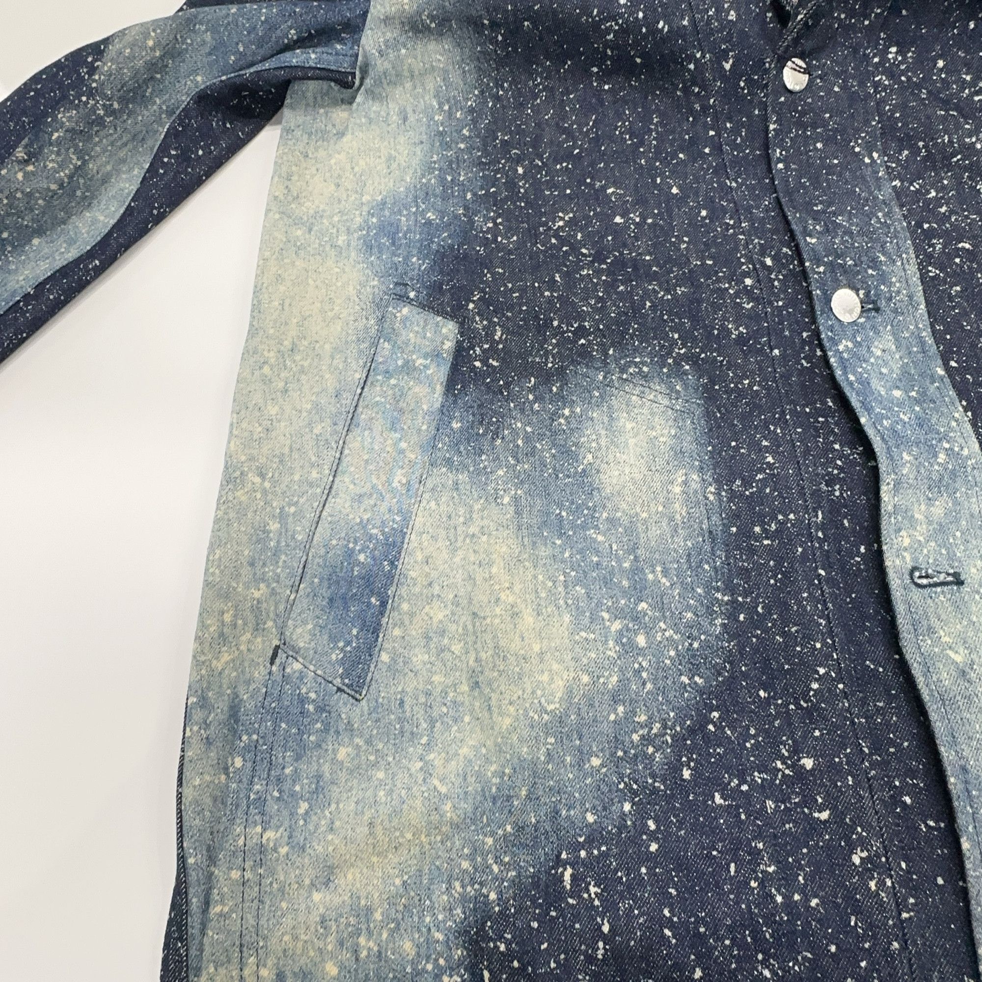 Louis Vuitton Louis Vuitton Galaxy Print Denim Coat Size 48 Size US M / EU 48-50 / 2 - 12 Thumbnail