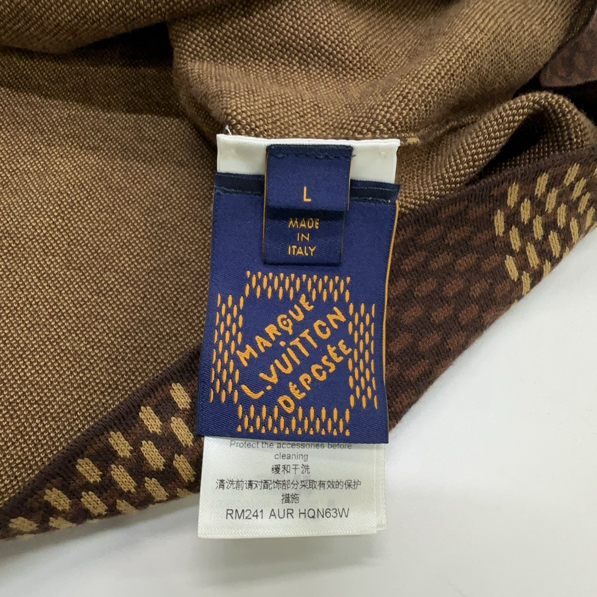 Louis Vuitton Louis Vuitton Crystal LV Patch Damier T-Shirt Size L Size US L / EU 52-54 / 3 - 4 Thumbnail