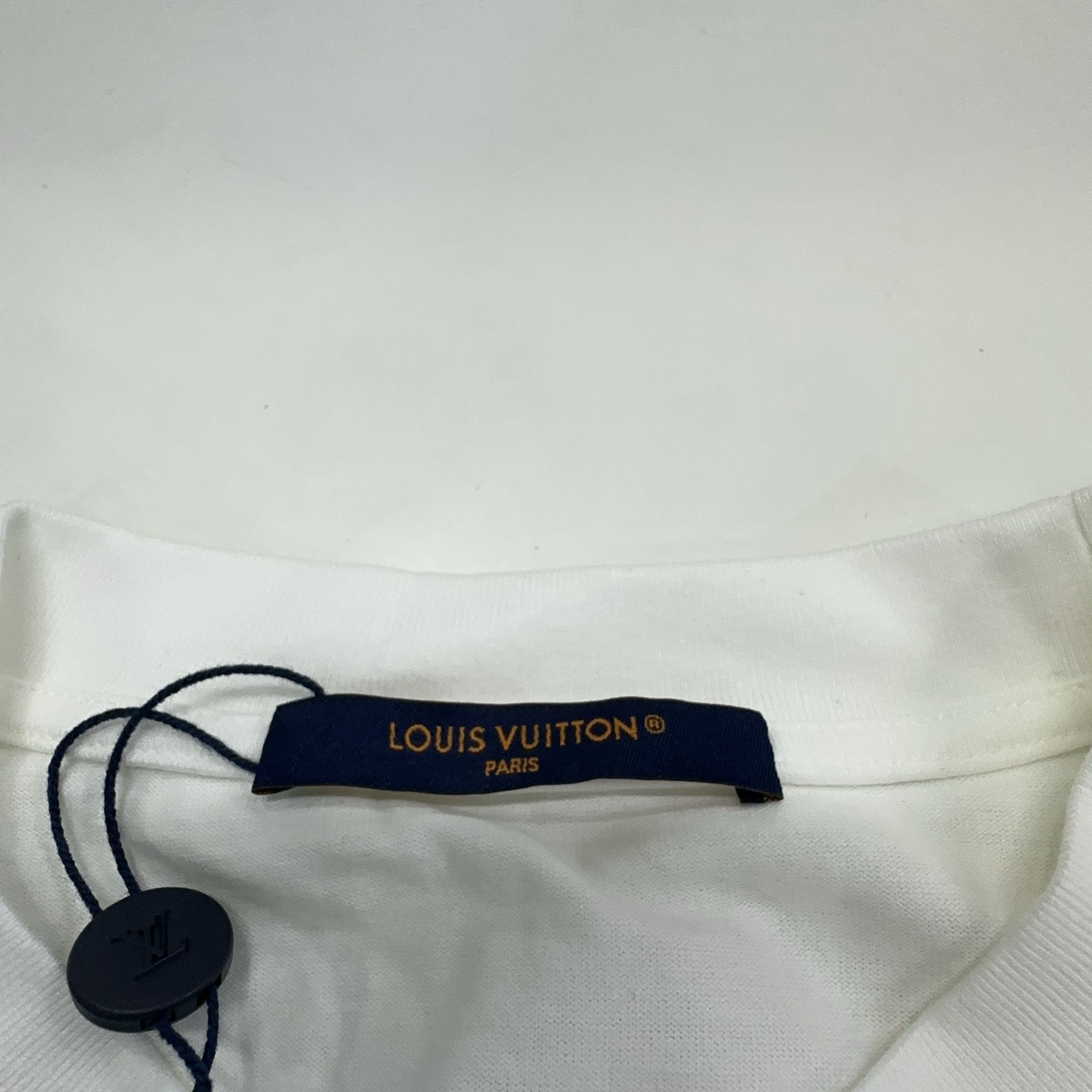 Louis Vuitton Louis Vuitton Shell Print T-Shirt Size S Size US S / EU 44-46 / 1 - 4 Thumbnail