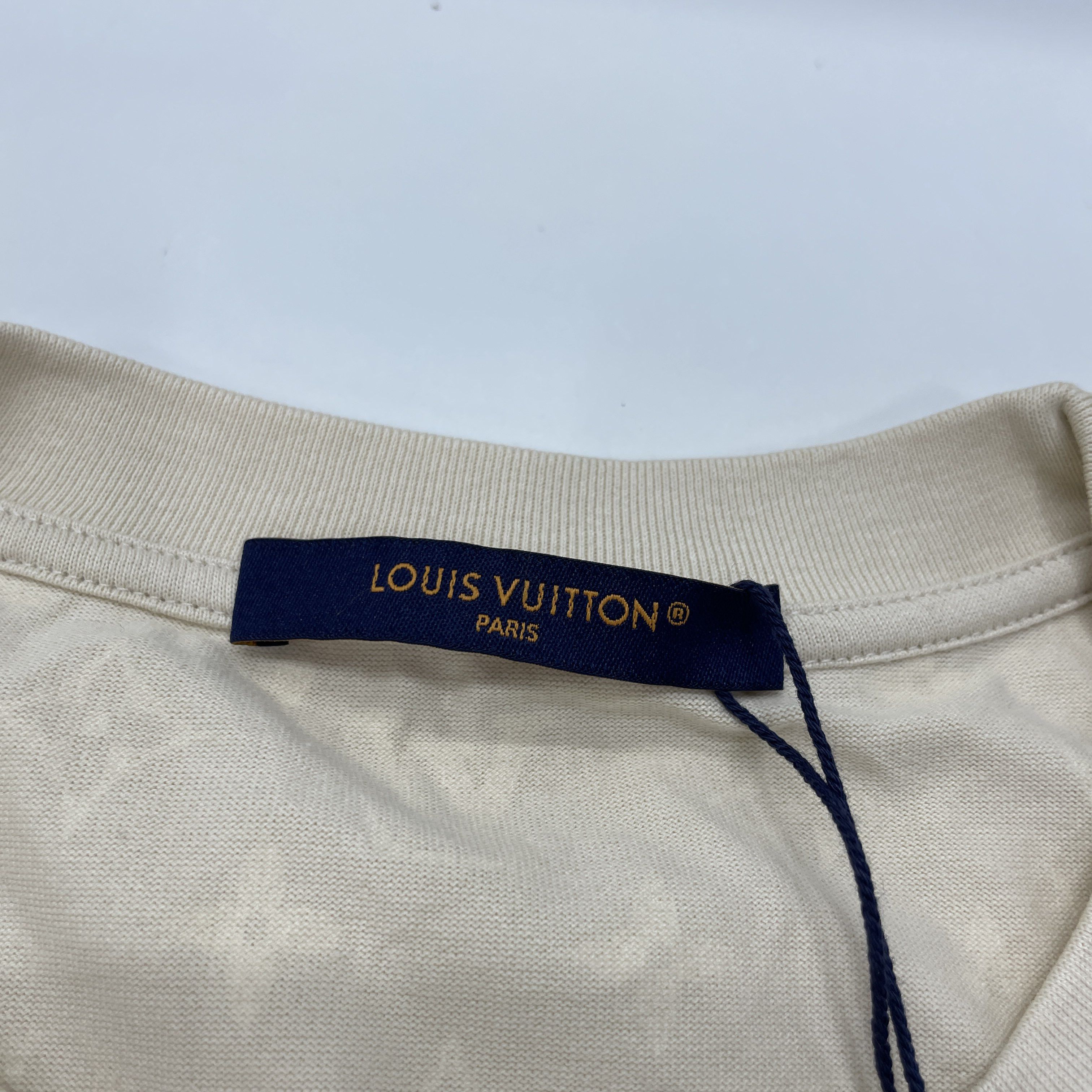 Louis Vuitton Louis Vuitton Monogram Gradient Print T-Shirt L Size US L / EU 52-54 / 3 - 3 Thumbnail