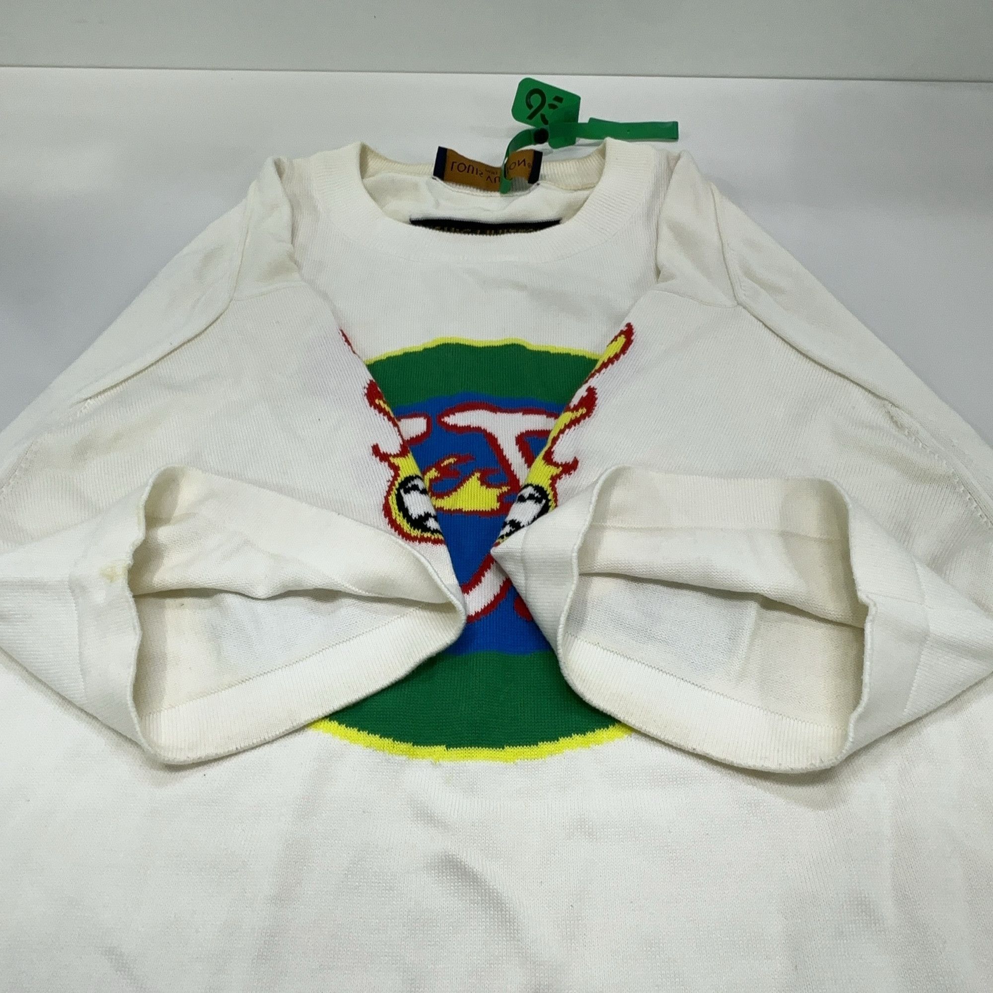 Louis Vuitton Louis Vuitton LV Logo Patch T-Shirt Size XL Size US XL / EU 56 / 4 - 8 Thumbnail