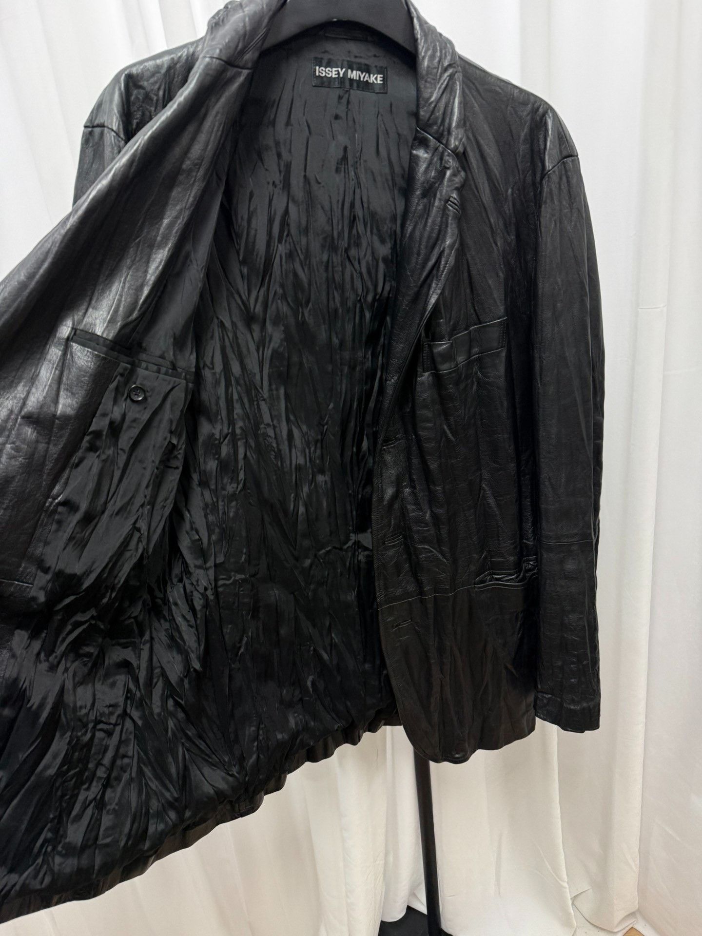 Issey Miyake Issey Miyake Black Pleated Cowhide Jacket Size US M / EU 48-50 / 2 - 8 Thumbnail