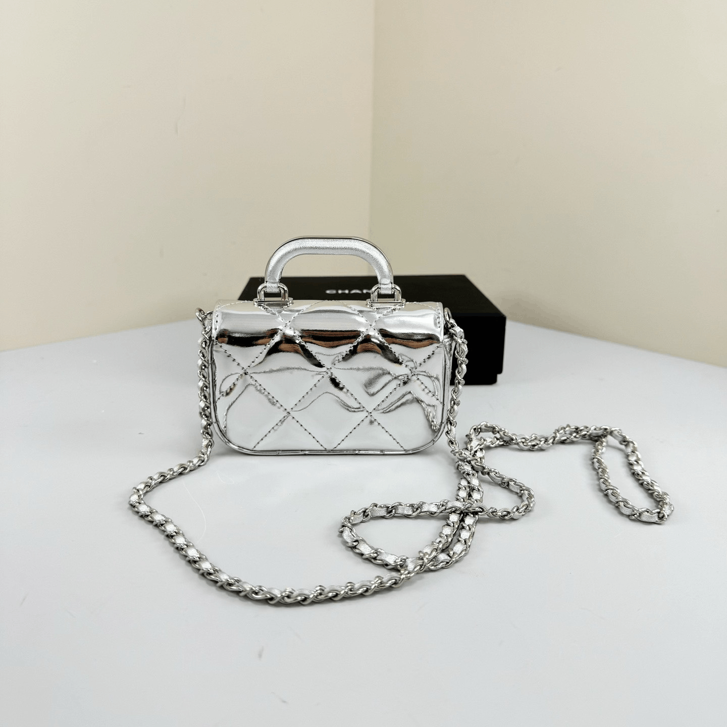 Chanel Chanel 25k Silver Handle Mini Flap Bag Size ONE SIZE - 4 Thumbnail