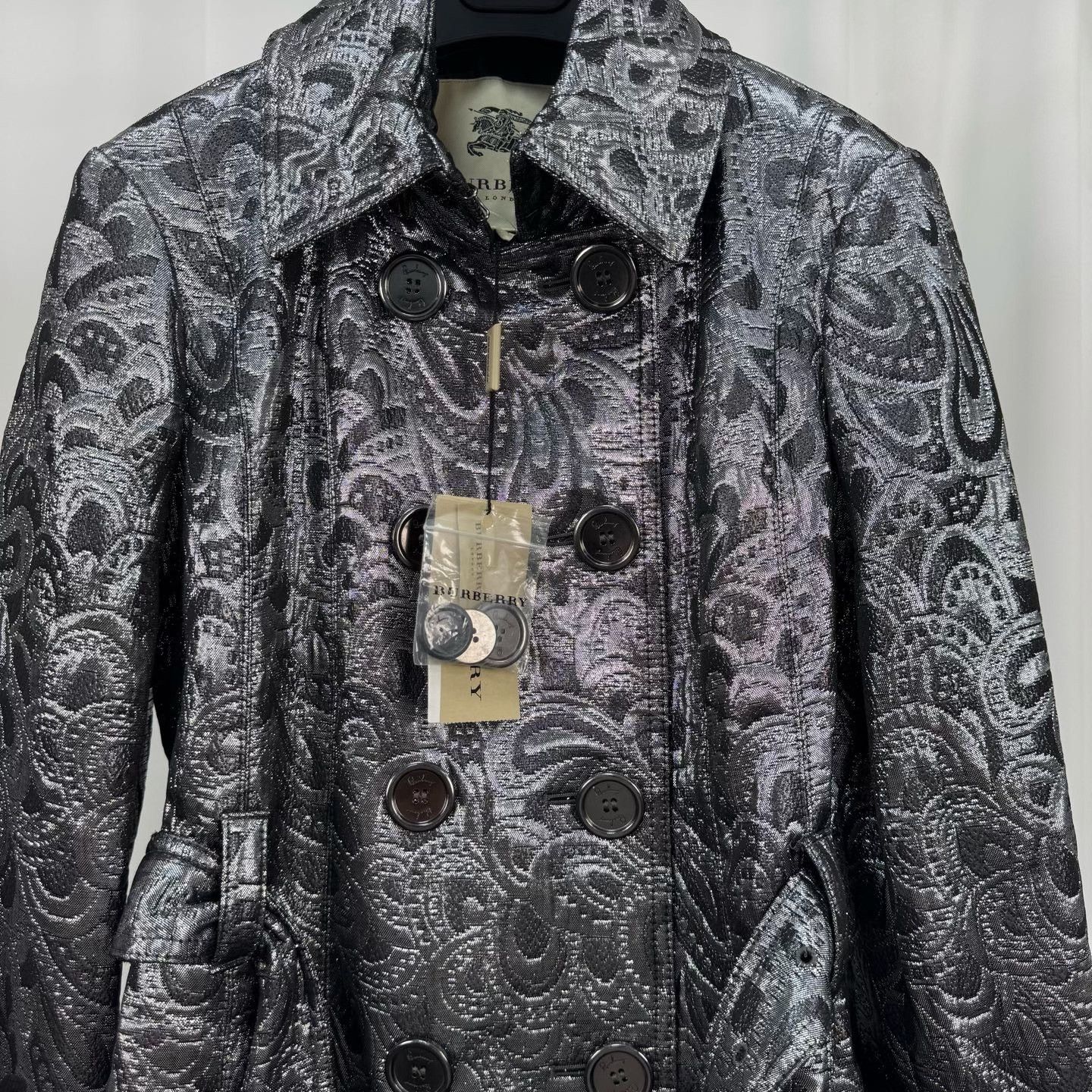 Burberry Burberry Double-Breasted Jacquard Trench Coat Size M / US 6-8 / IT 42-44 - 3 Thumbnail