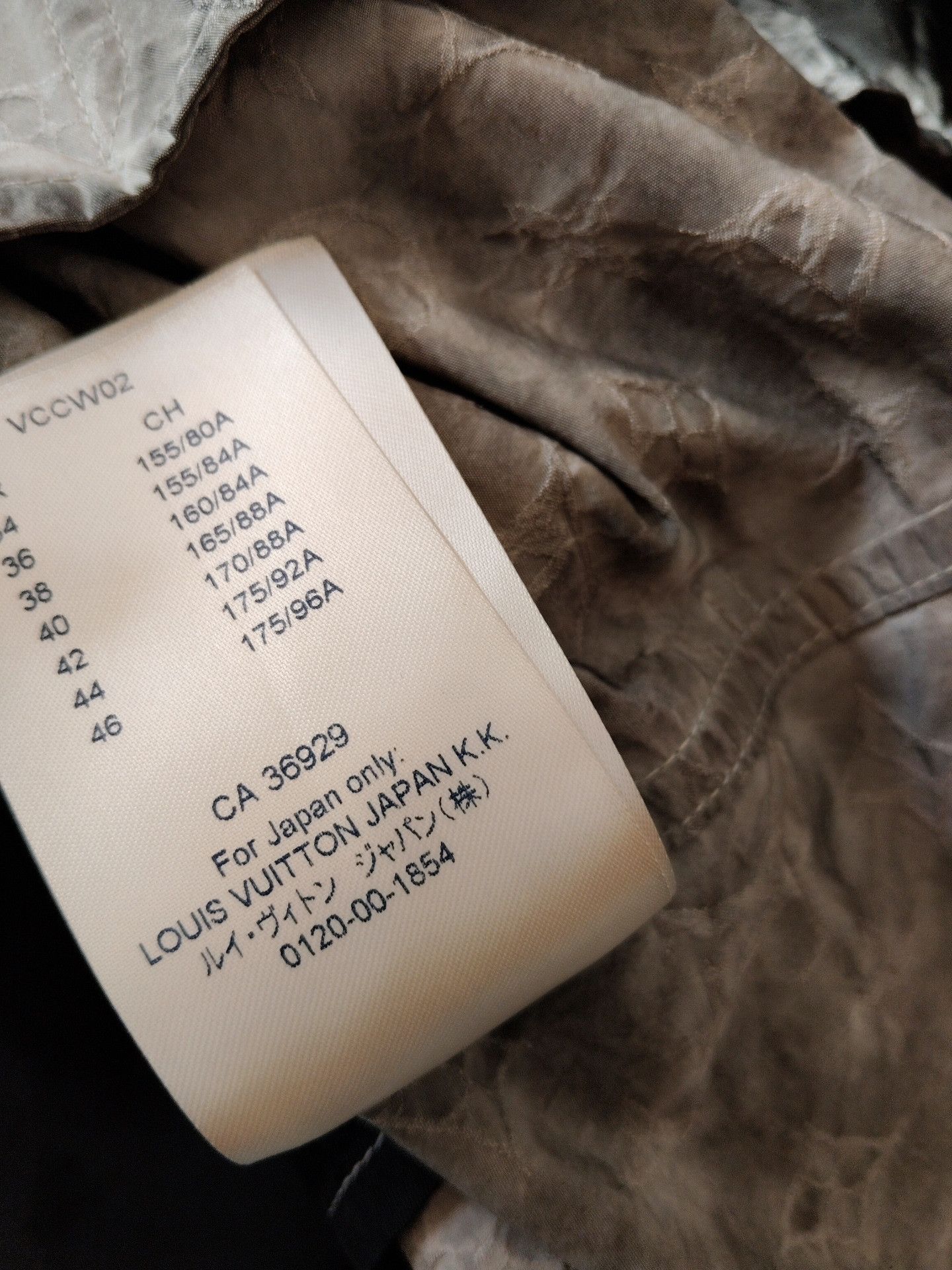 Louis Vuitton Gray Louis Vuitton Monogram Belted Coat Size M / US 6-8 / IT 42-44 - 6 Thumbnail