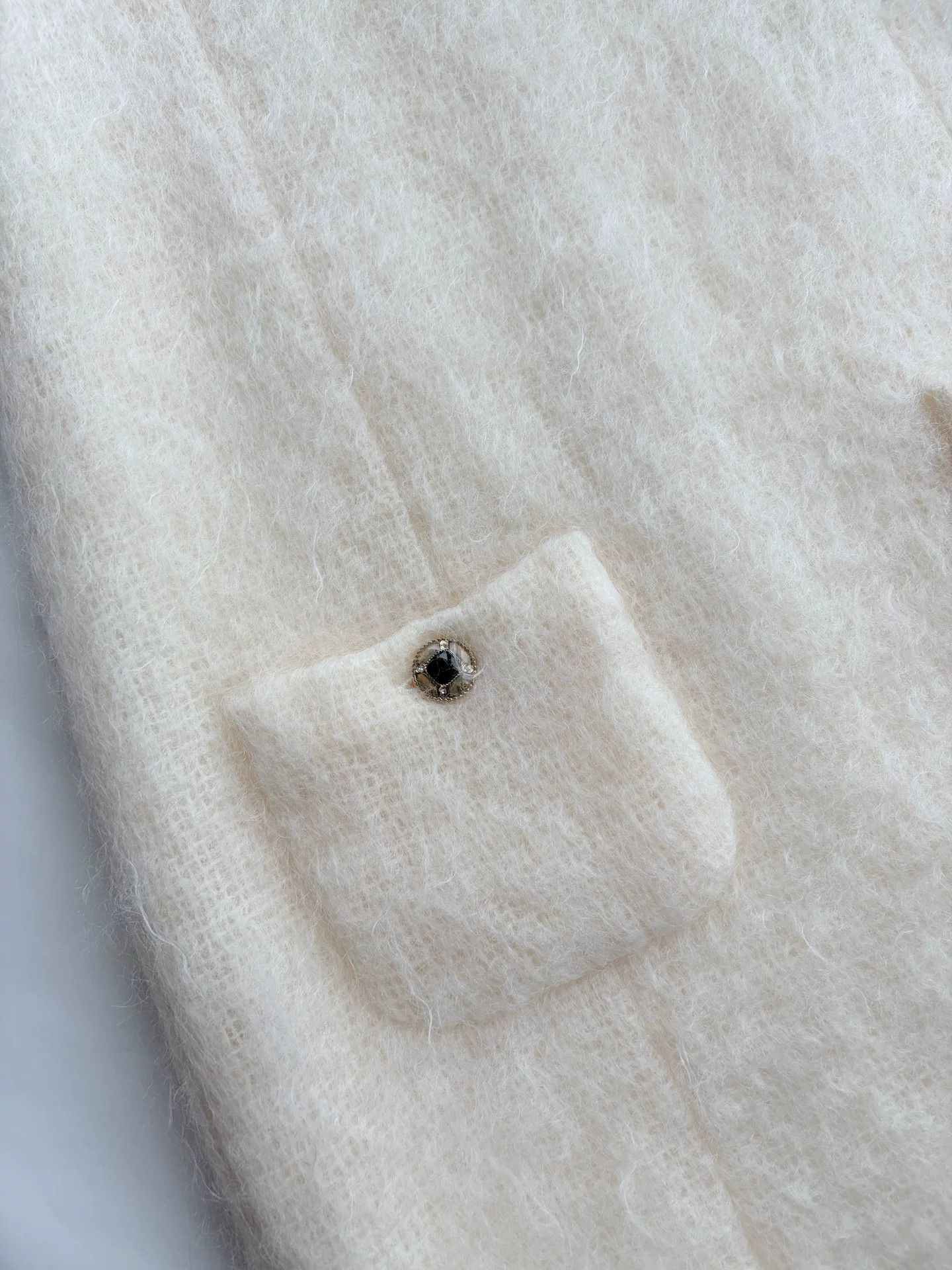 Chanel Chanel Sleeveless Mohair Bow Dress Size M / US 6-8 / IT 42-44 - 4 Thumbnail