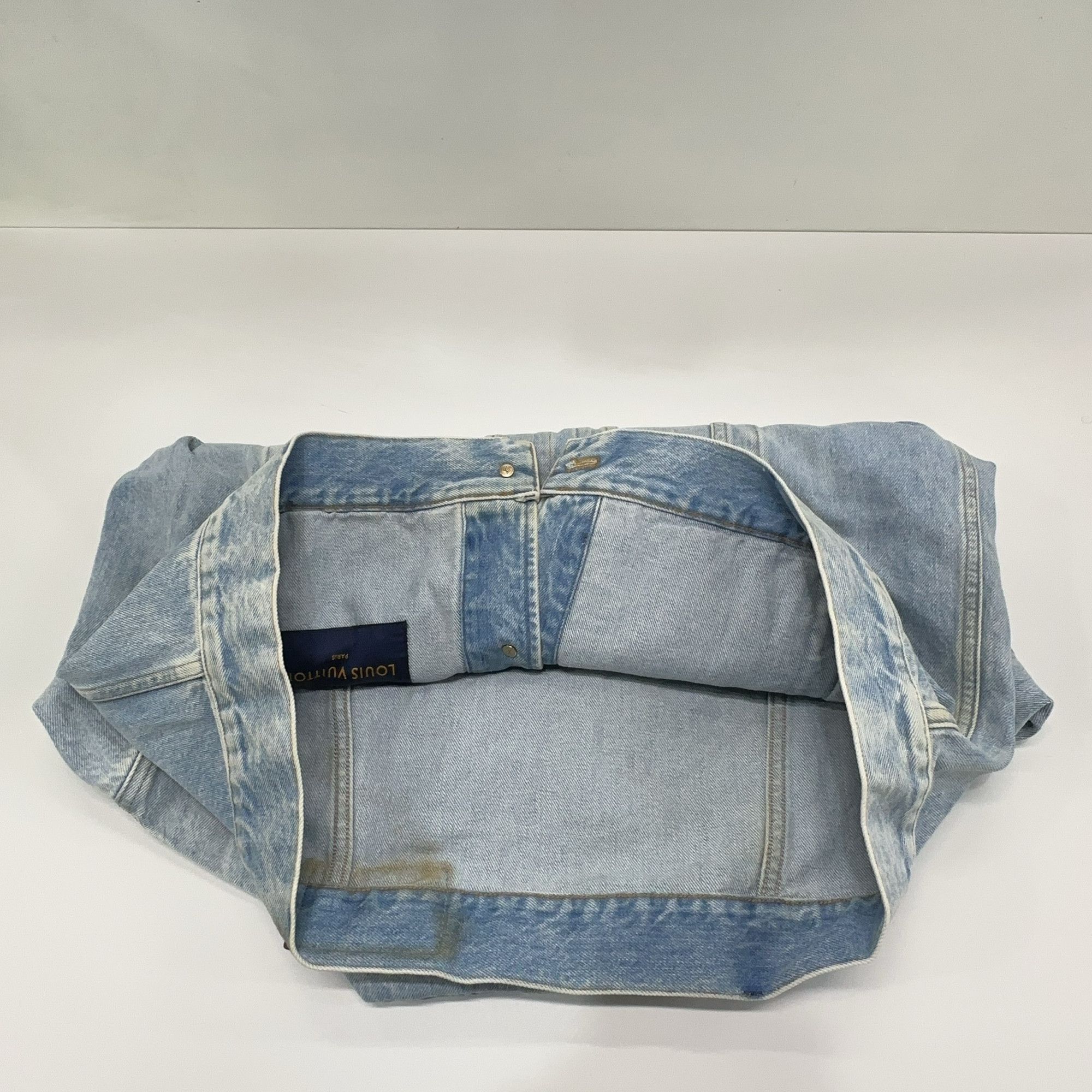 Louis Vuitton Louis Vuitton Light Wash Denim Jacket 50 Size US M / EU 48-50 / 2 - 9 Thumbnail