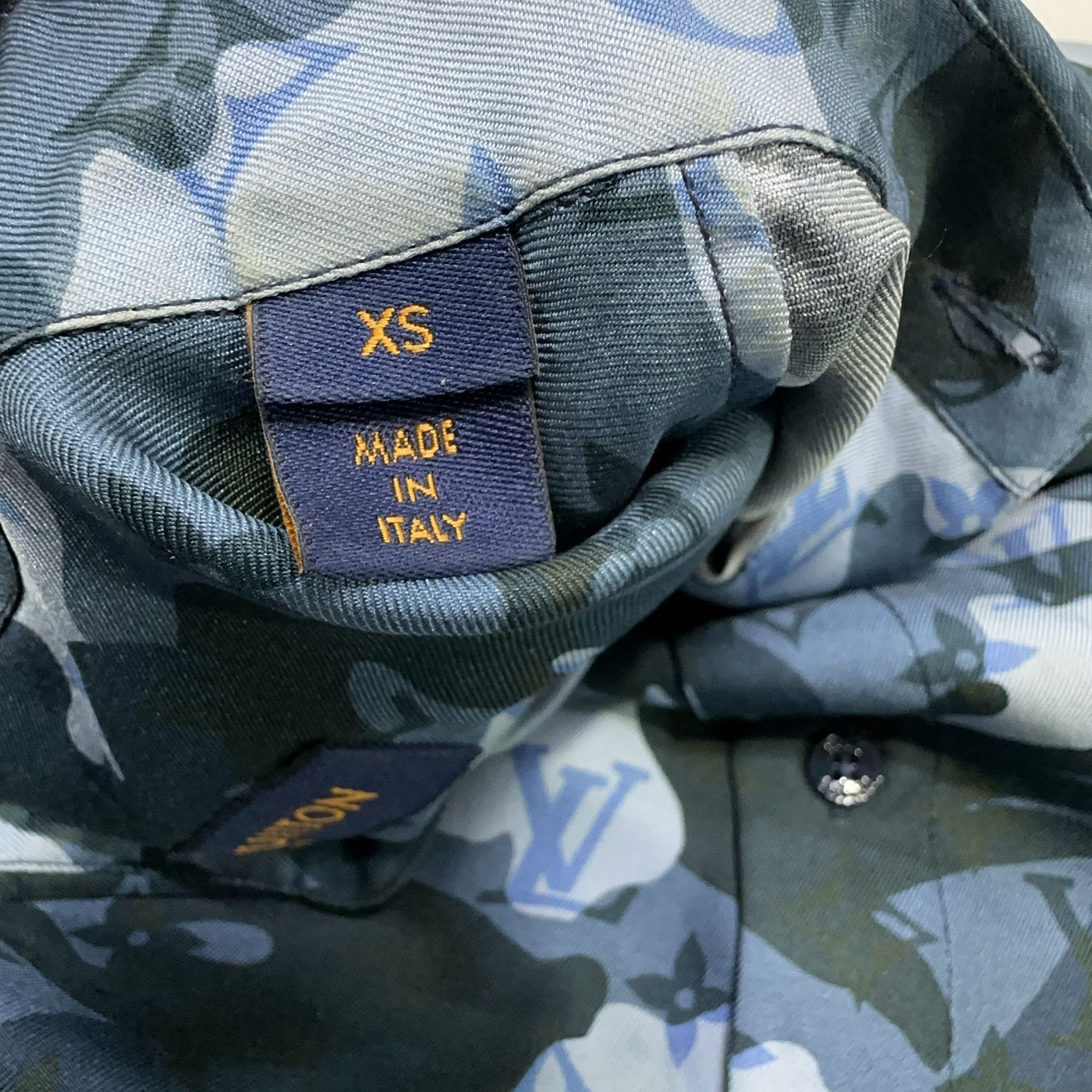 Louis Vuitton Louis Vuitton Camo Monogram Silk Shirt XS Size US XS / EU 42 / 0 - 5 Thumbnail