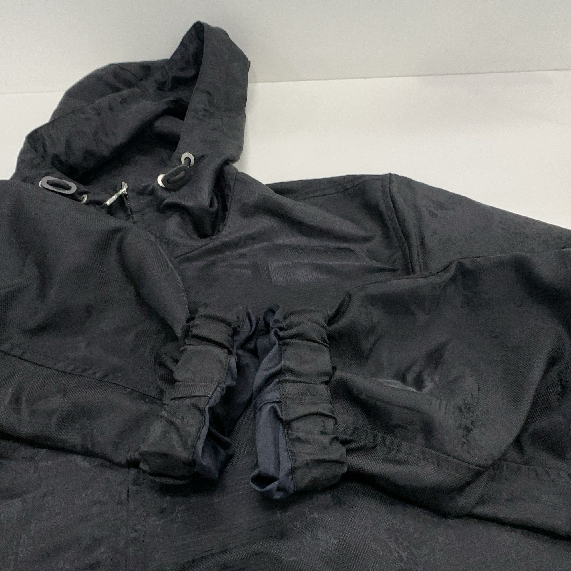 Louis Vuitton Louis Vuitton Monogram Zip-Up Hooded Jacket 48 Size US M / EU 48-50 / 2 - 5 Thumbnail