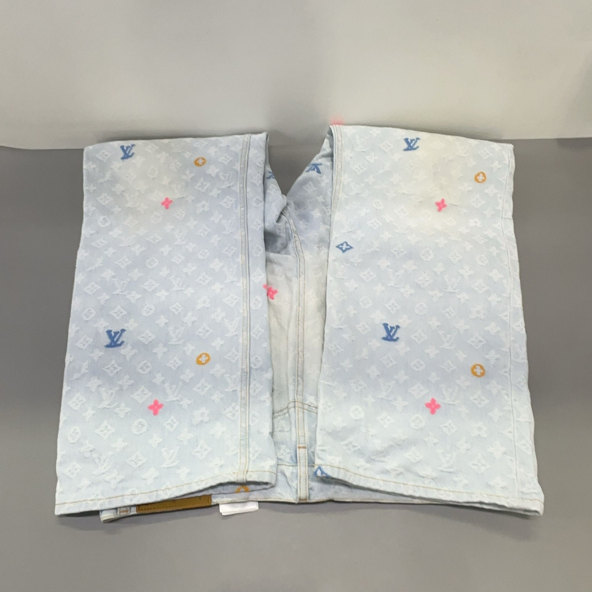 Louis Vuitton Louis Vuitton x Tyler Monogram Print Denim Jeans 34 Size US 34 / EU 50 - 9 Thumbnail