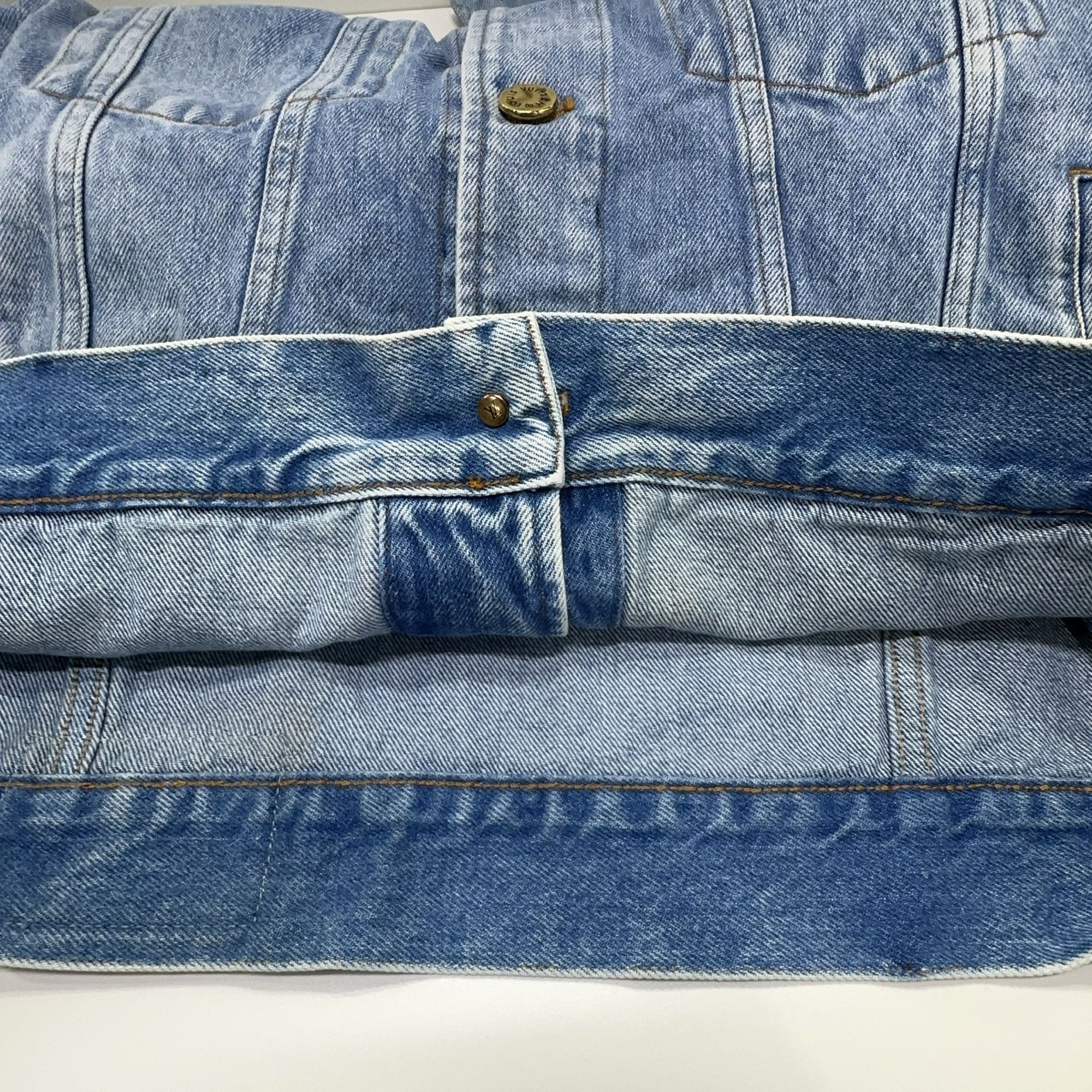 Louis Vuitton Louis Vuitton Blue Wash Denim Jacket Size 48 Size US M / EU 48-50 / 2 - 7 Thumbnail