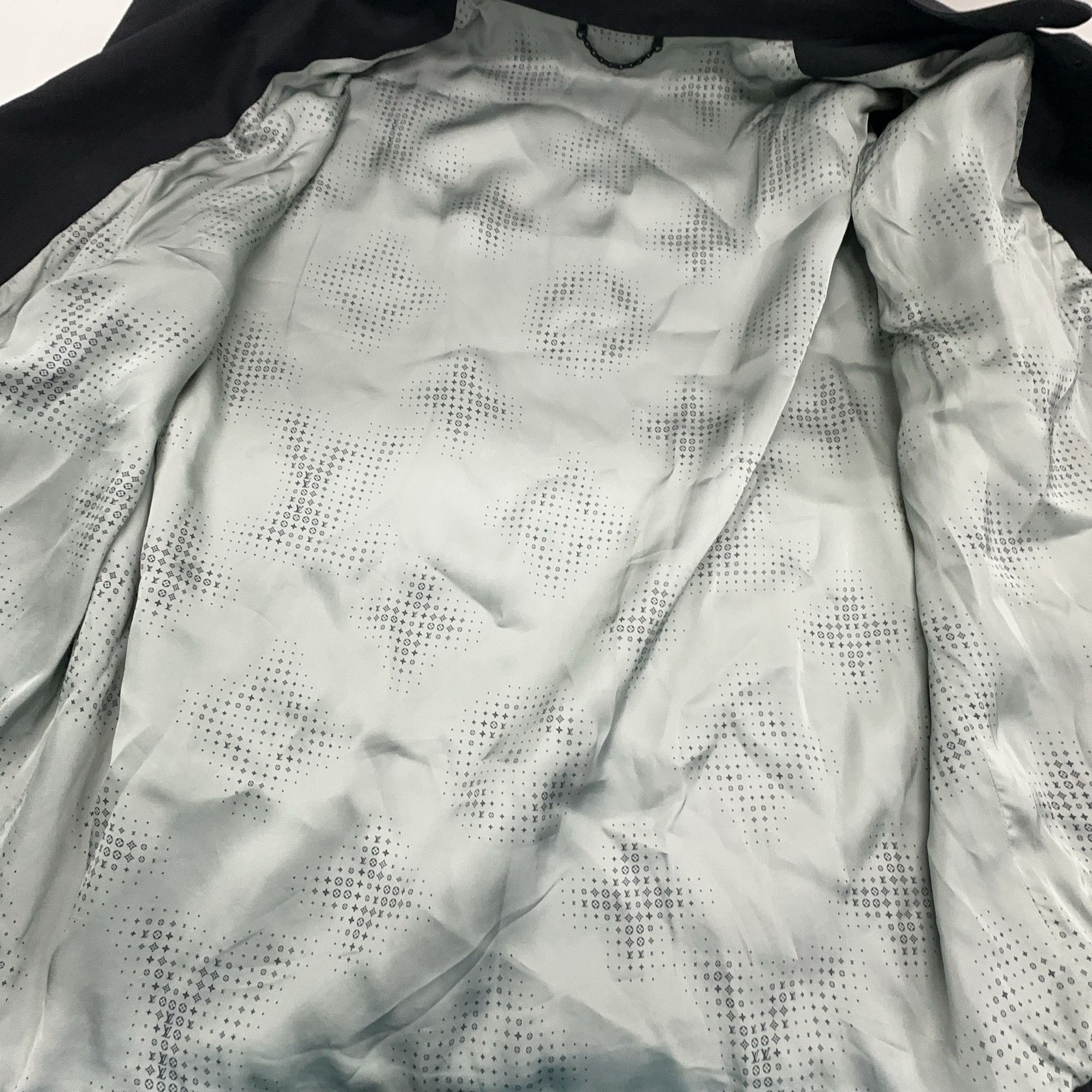 Louis Vuitton Louis Vuitton Beaded Logo Jacket 48 Size US M / EU 48-50 / 2 - 6 Thumbnail