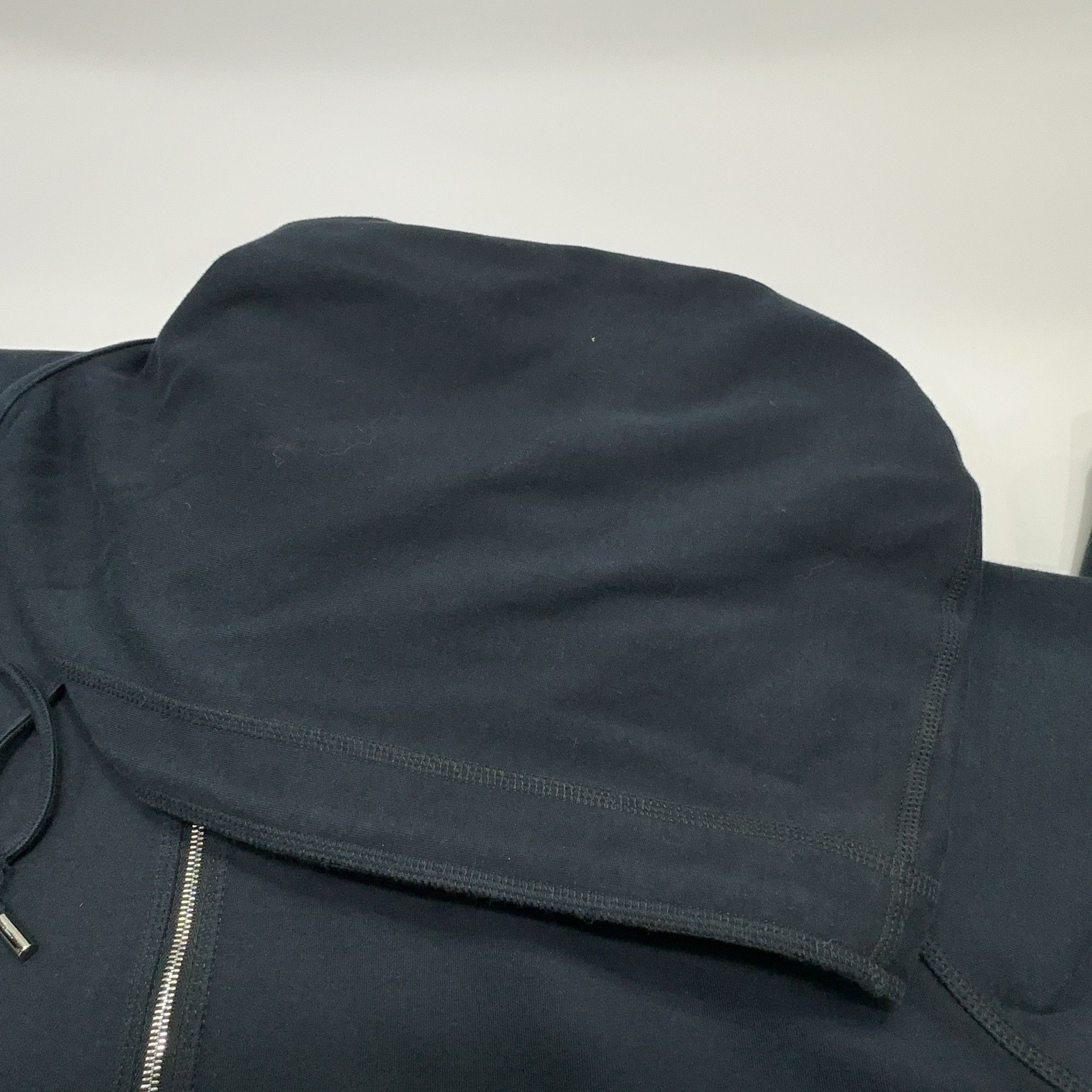 Louis Vuitton Louis Vuitton Damier Embossed Zip Hoodie Size S Size US S / EU 44-46 / 1 - 13 Thumbnail