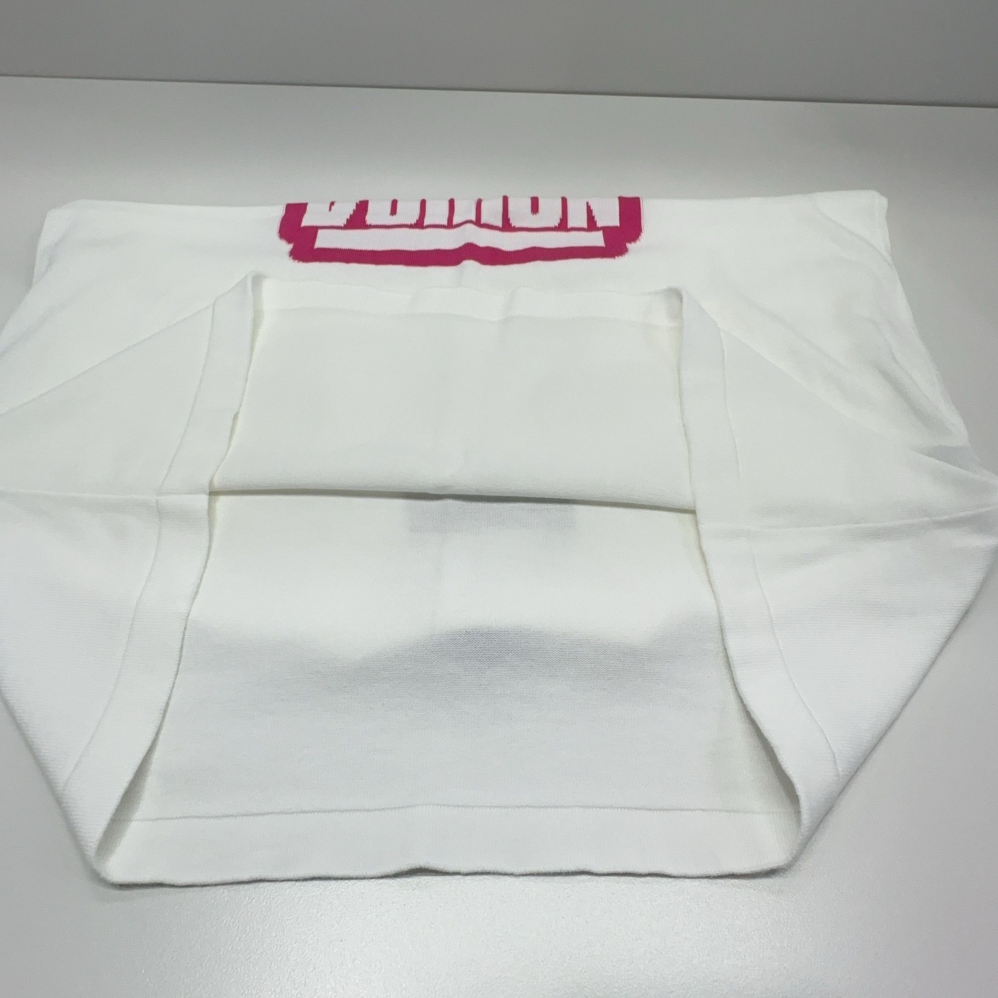 Louis Vuitton Louis Vuitton Alpha Graphic Print T-Shirt Size M Size US M / EU 48-50 / 2 - 8 Thumbnail