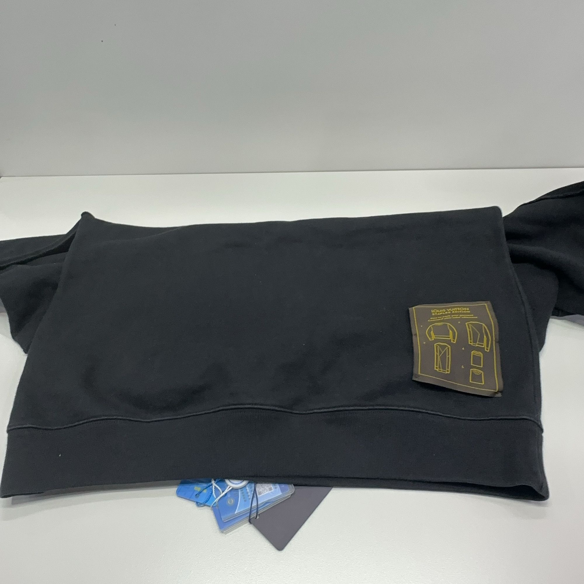 Louis Vuitton Louis Vuitton Staples Edition Sweatshirt M Size US M / EU 48-50 / 2 - 15 Thumbnail