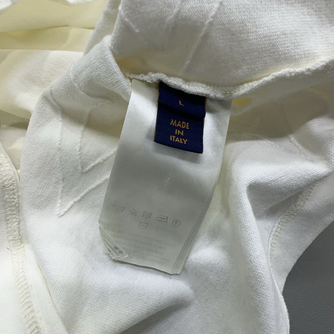 Louis Vuitton Louis Vuitton Monogram Embroidered T-Shirt L Size US L / EU 52-54 / 3 - 3 Thumbnail