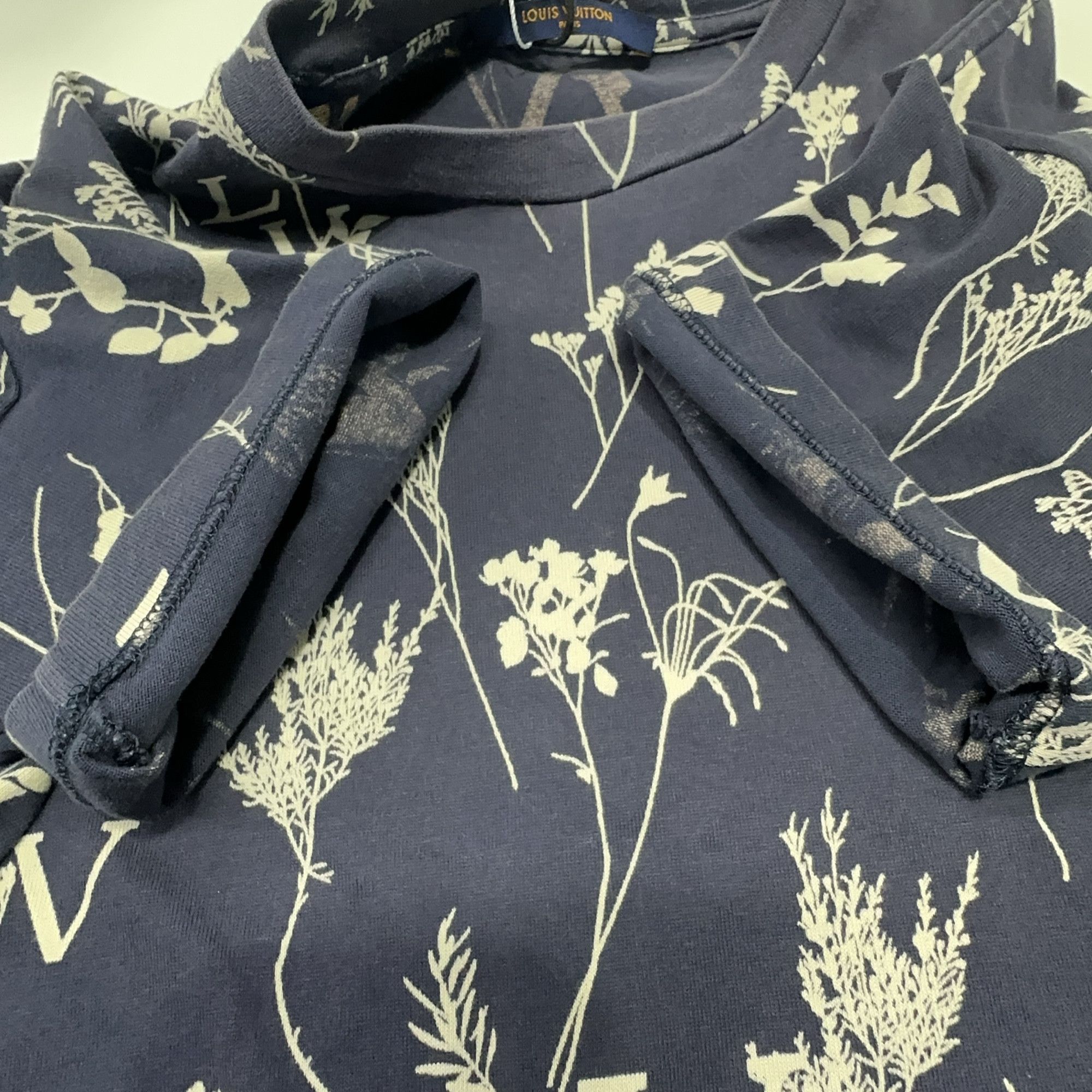 Louis Vuitton Louis Vuitton Floral Logo Print T-Shirt Size S Size US S / EU 44-46 / 1 - 6 Thumbnail