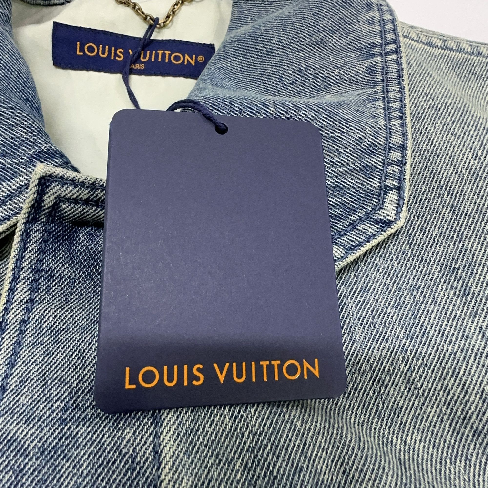 Louis Vuitton Louis Vuitton Monogram Embossed Denim Shirt L Size US L / EU 52-54 / 3 - 5 Thumbnail