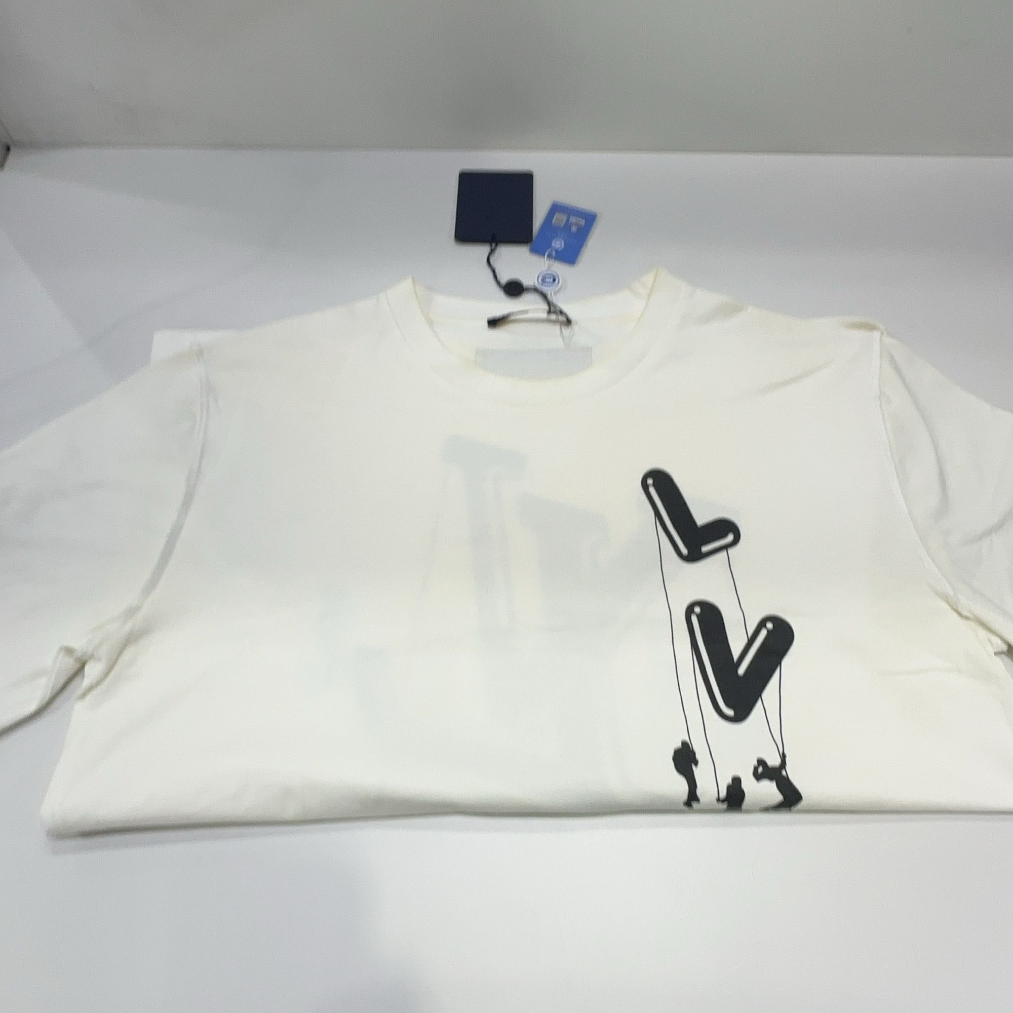 Louis Vuitton Louis Vuitton Puppet Parachute Graphic T-Shirt 4L Size US XXL / EU 58 / 5 - 6 Thumbnail