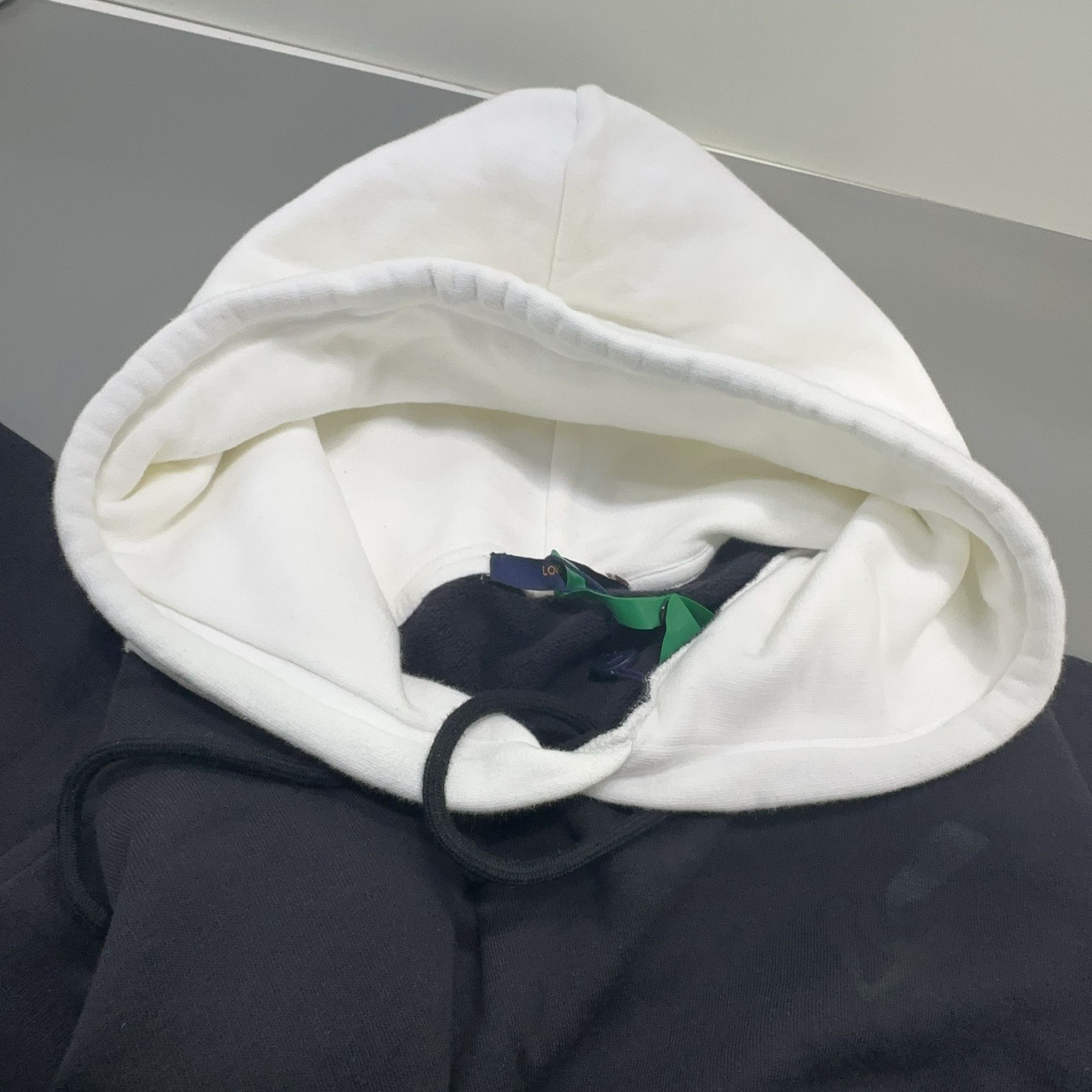 Louis Vuitton Louis Vuitton Two-tone Hoodie XL Size US XL / EU 56 / 4 - 10 Thumbnail