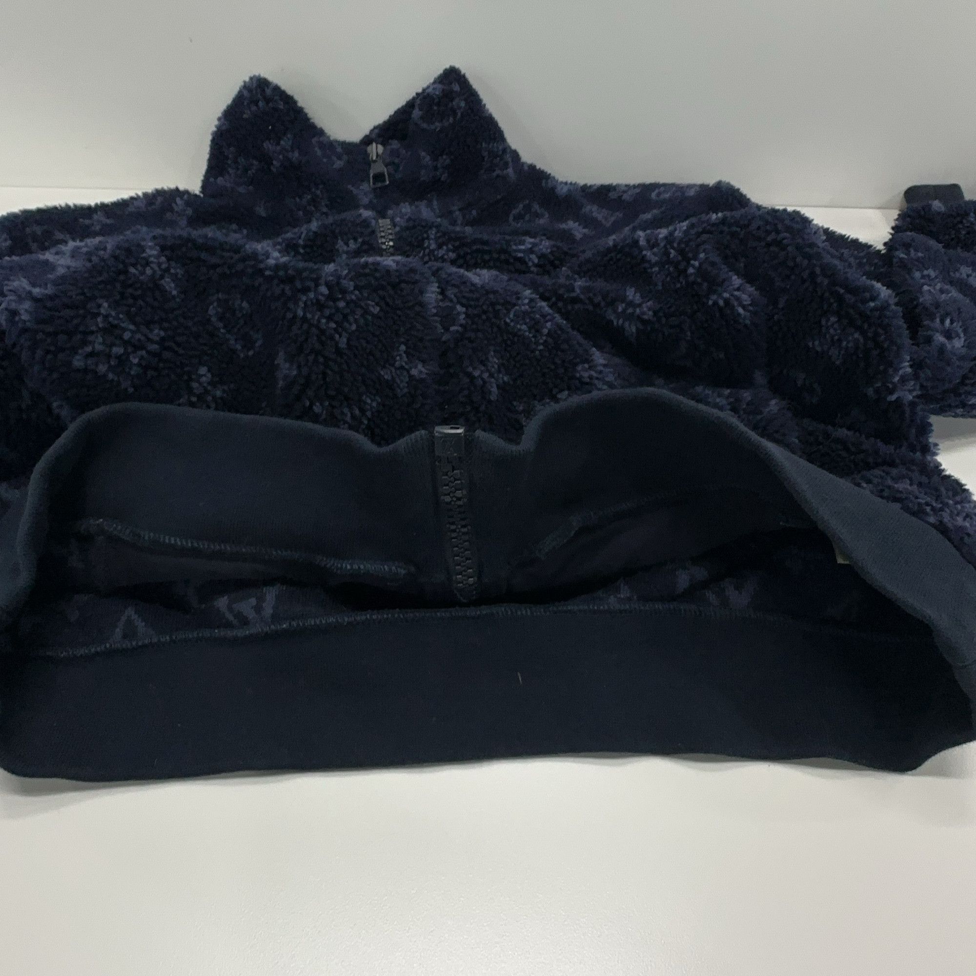 Louis Vuitton Louis Vuitton Monogram Jacquard Fleece Jacket Size M Size US M / EU 48-50 / 2 - 6 Thumbnail