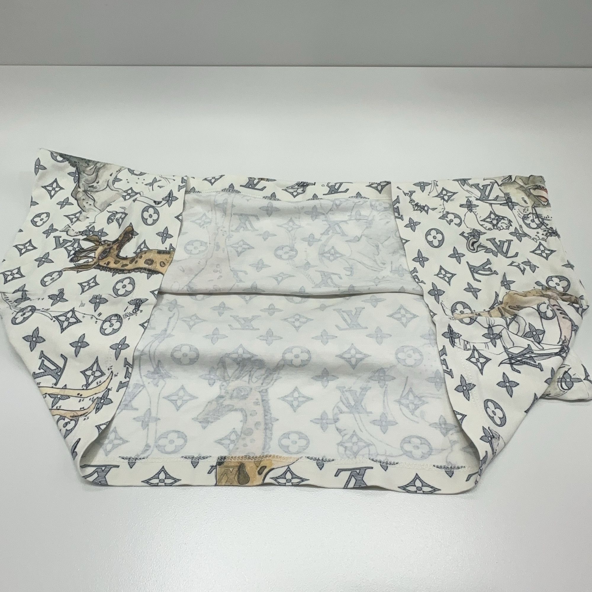 Louis Vuitton Louis Vuitton Animal Monogram T-Shirt Size S Size US S / EU 44-46 / 1 - 8 Thumbnail