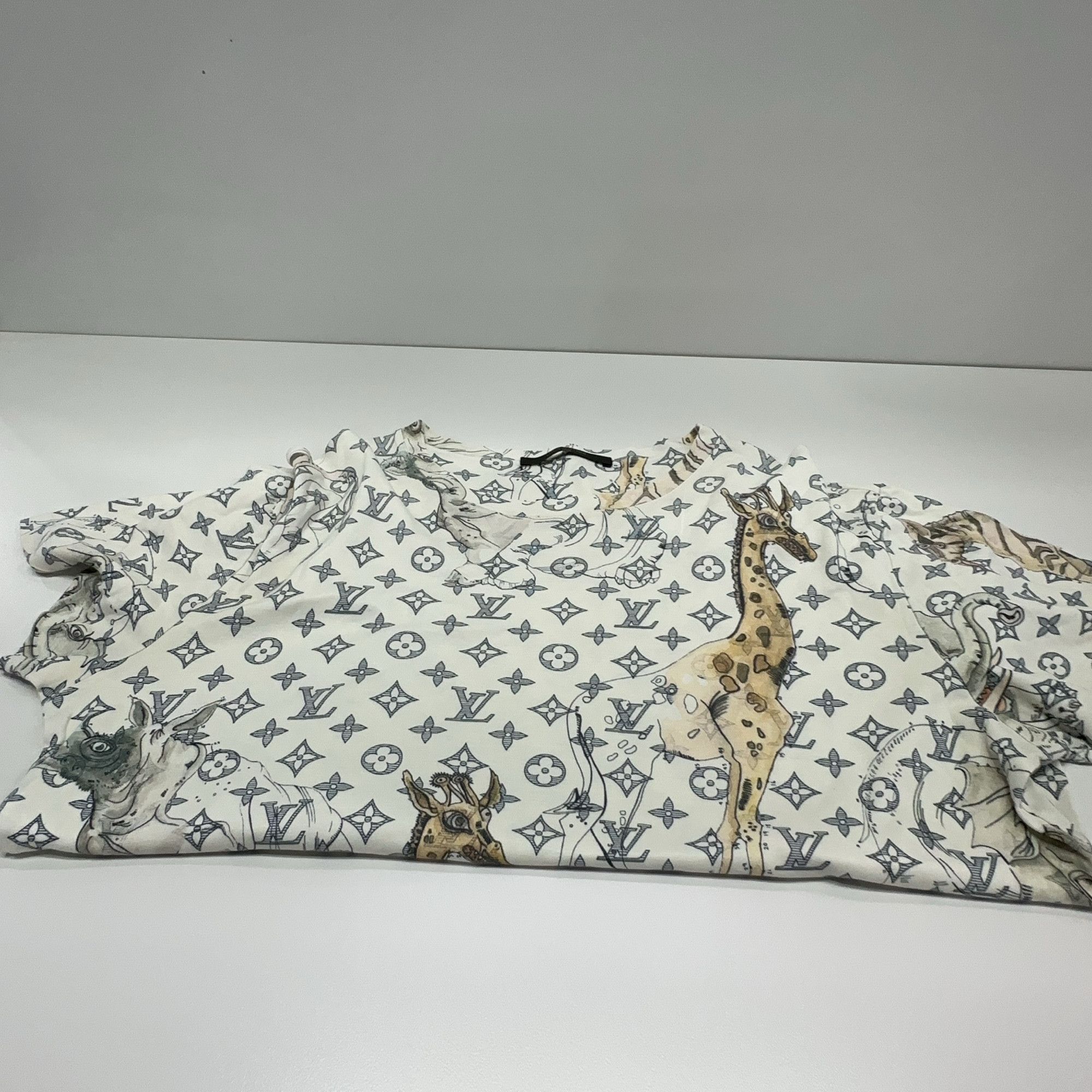 Louis Vuitton Louis Vuitton Animal Monogram T-Shirt Size S Size US S / EU 44-46 / 1 - 6 Thumbnail