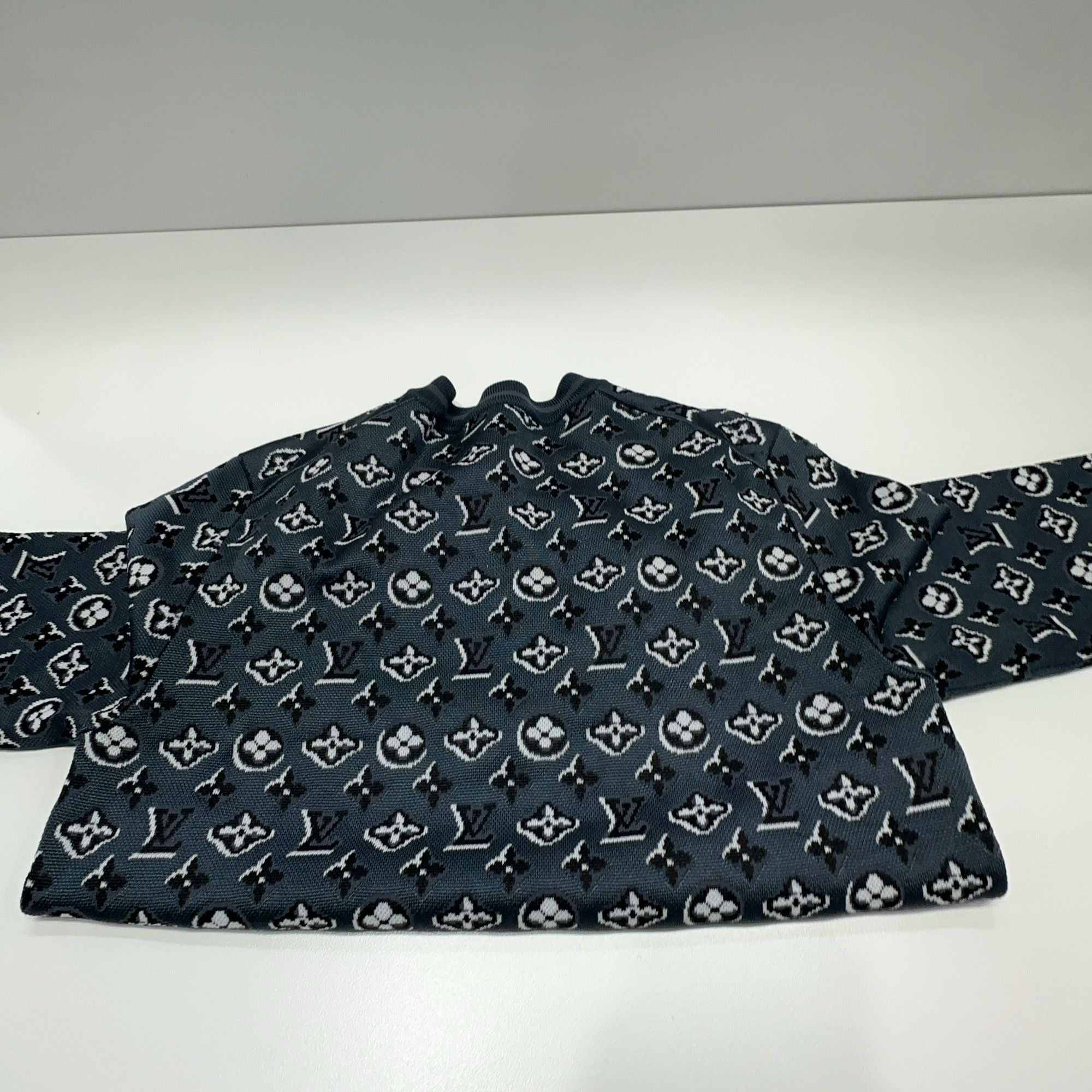 Louis Vuitton Louis Vuitton Monogram Geometric Knit Cardigan S Size S / US 4 / IT 40 - 6 Thumbnail