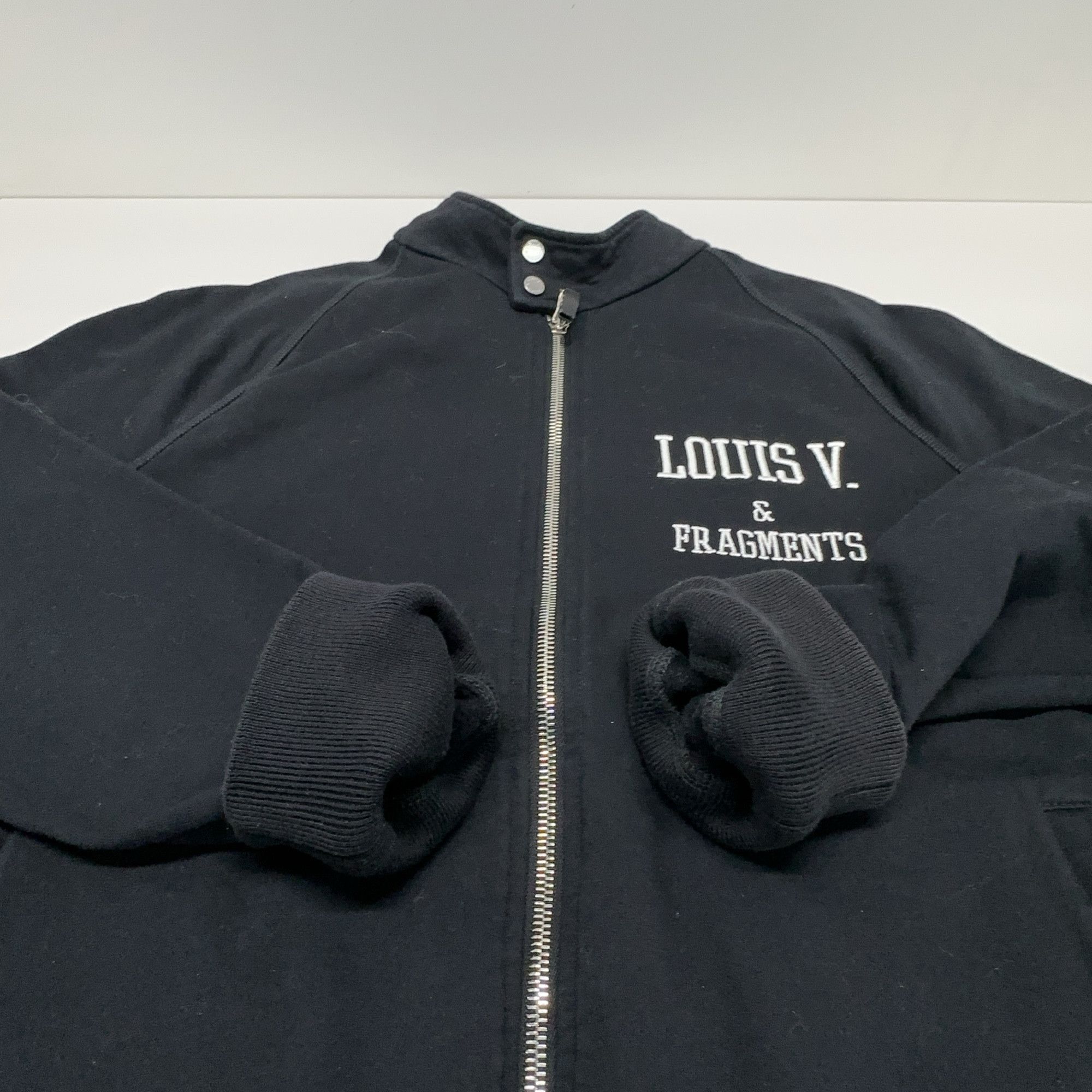 Louis Vuitton Louis Vuitton x Fragment Logo Zip-Up Jacket S Size US S / EU 44-46 / 1 - 10 Thumbnail