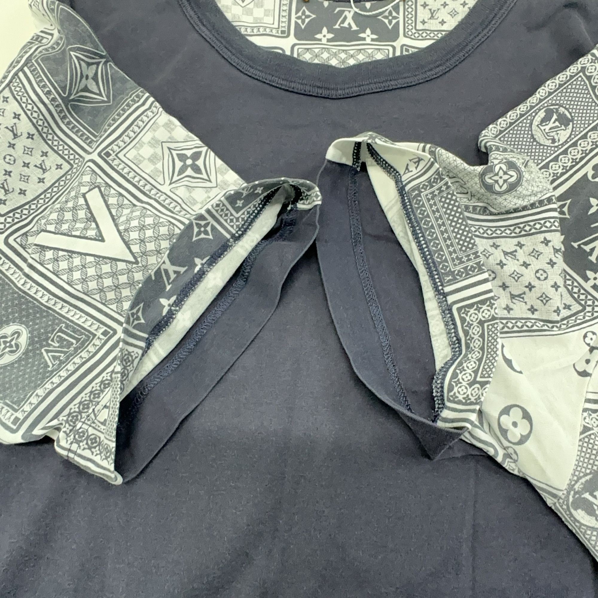 Louis Vuitton Louis Vuitton Playing Card Motif T-Shirt L Size US L / EU 52-54 / 3 - 9 Thumbnail