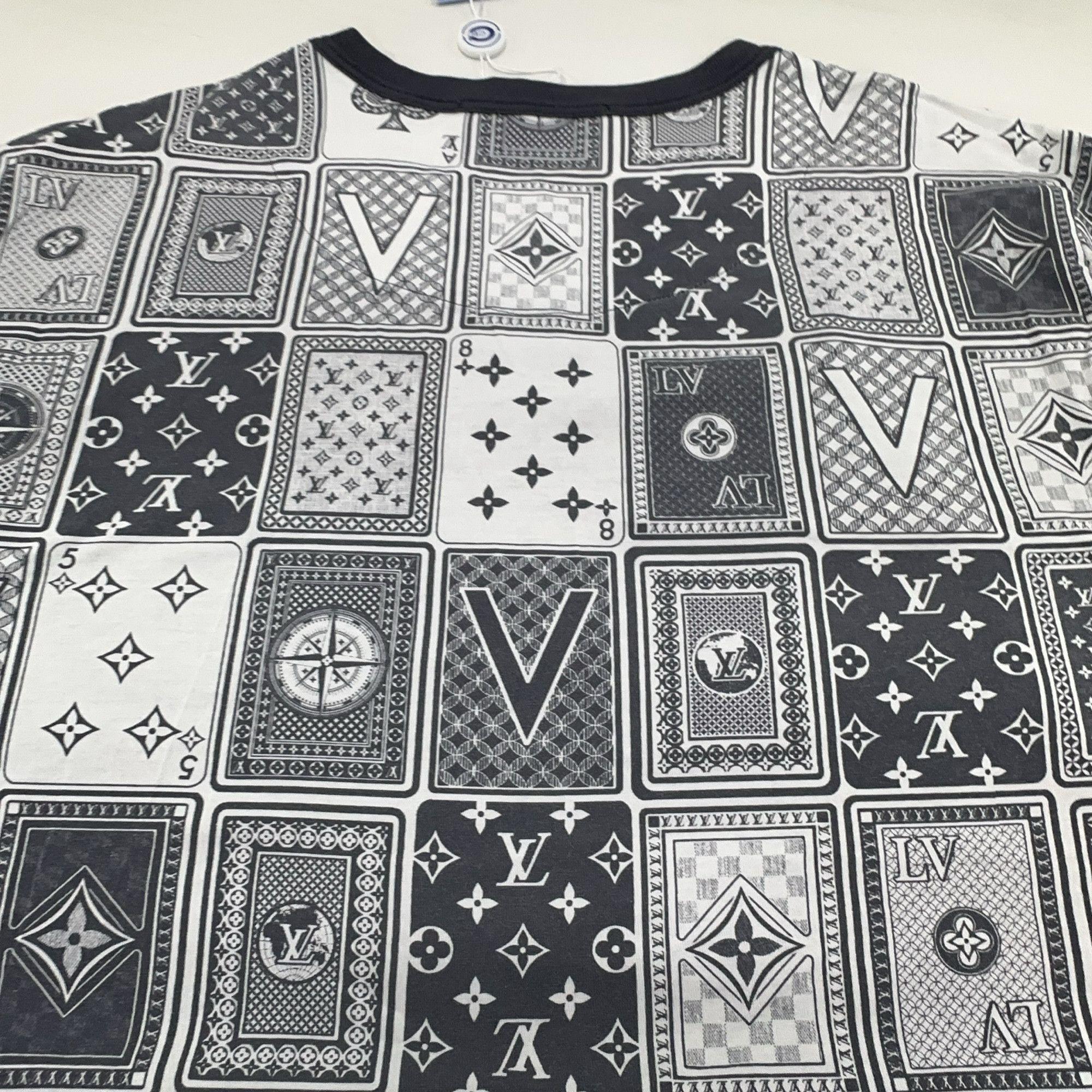 Louis Vuitton Louis Vuitton Playing Card Motif T-Shirt L Size US L / EU 52-54 / 3 - 11 Thumbnail