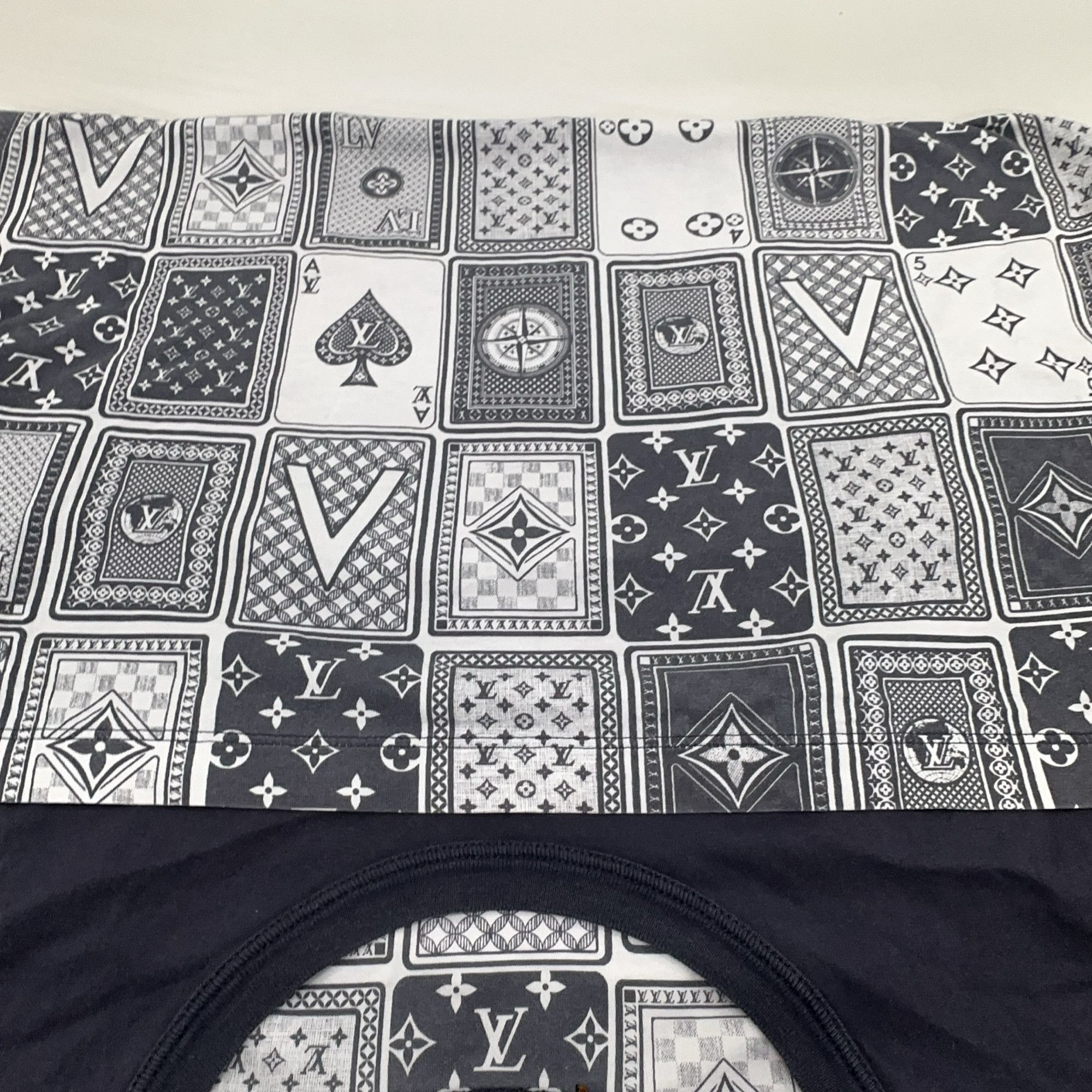 Louis Vuitton Louis Vuitton Playing Card Motif T-Shirt L Size US L / EU 52-54 / 3 - 12 Thumbnail
