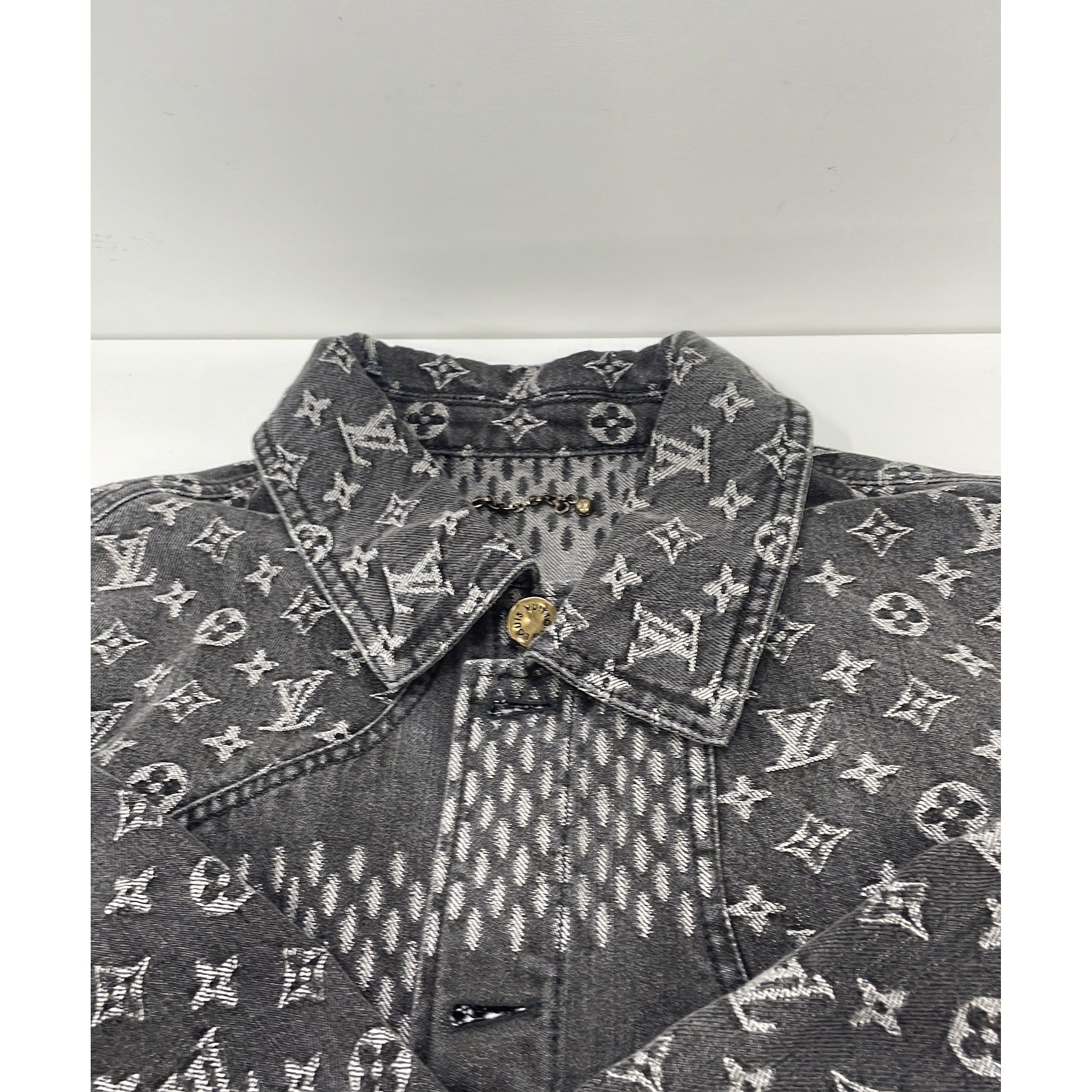 Louis Vuitton Louis Vuitton x Nigo Monogram Denim Jacket Size 46 Size US S / EU 44-46 / 1 - 3 Thumbnail